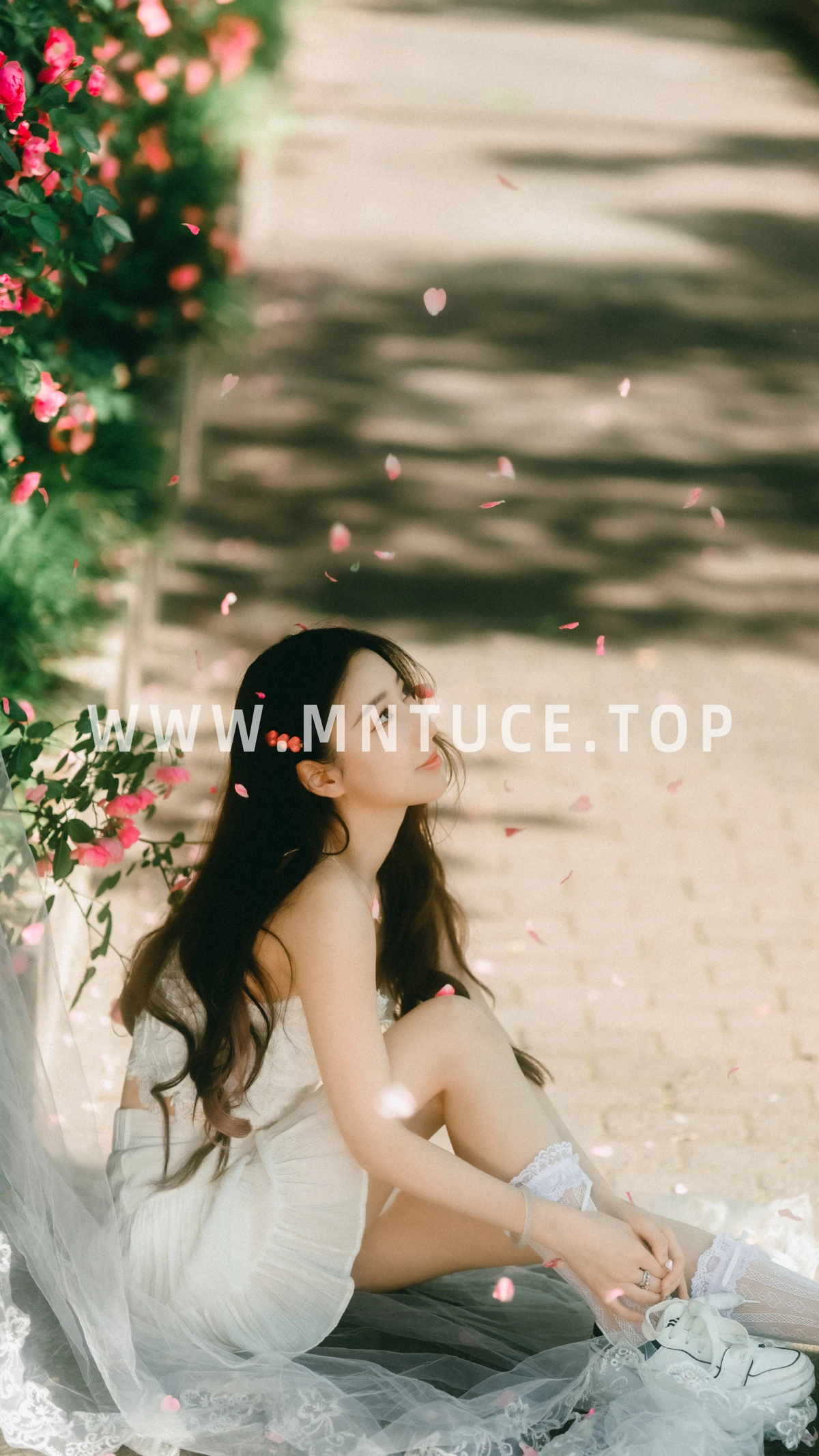 [YITUYU] 2023.05.20 Vol.3048 – Under the Roses peach#[48P]-10