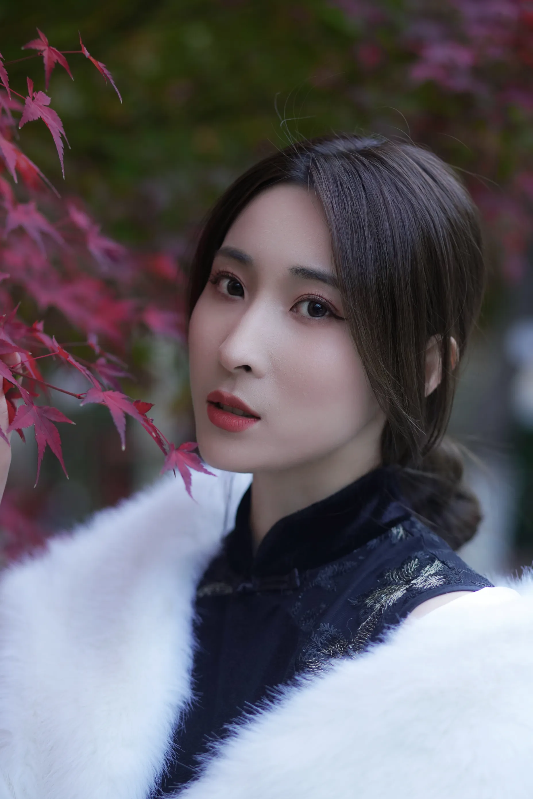[艺图语] 2022.12.05 Vol.2603 – 红枫 阿音#[23P]-23