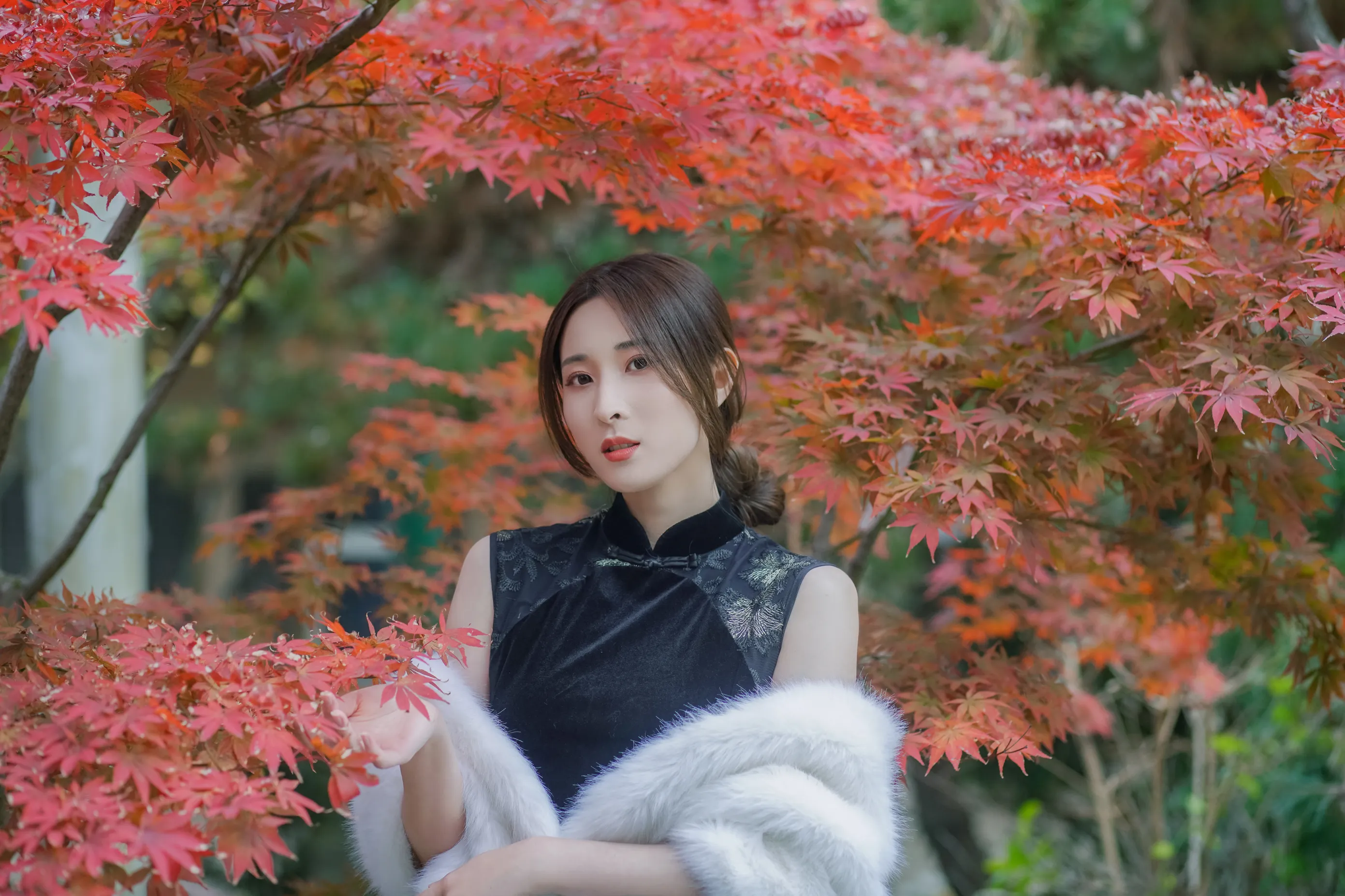 [艺图语] 2022.12.05 Vol.2603 – 红枫 阿音#[23P]-5