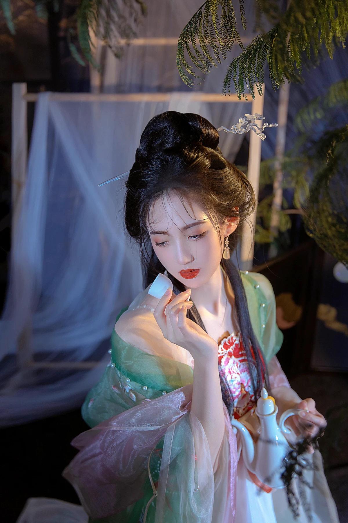 [YITUYU] 2023.03.09 Vol.3035 The garden is green Fat Qi#[31P]-3