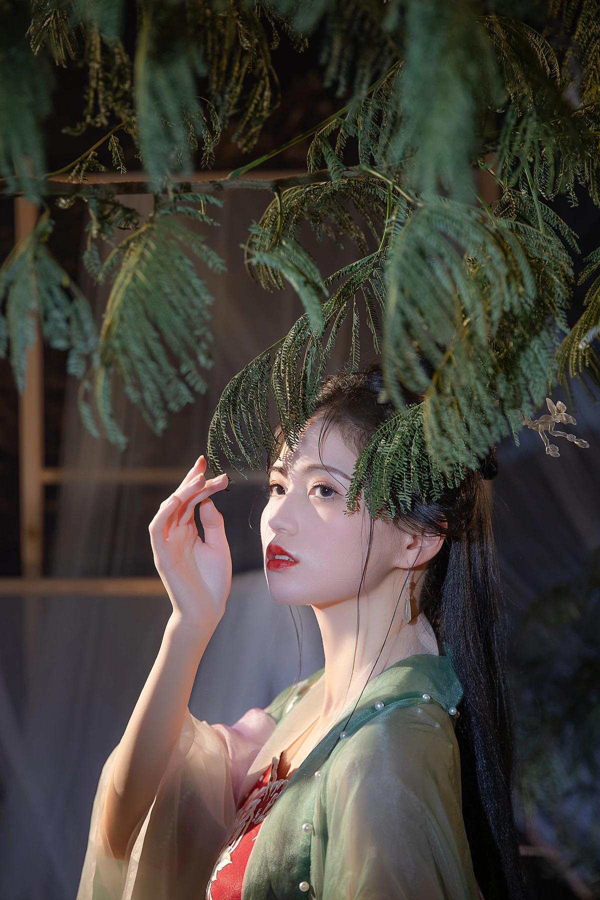 [YITUYU] 2023.03.09 Vol.3035 The garden is green Fat Qi#[31P]-4