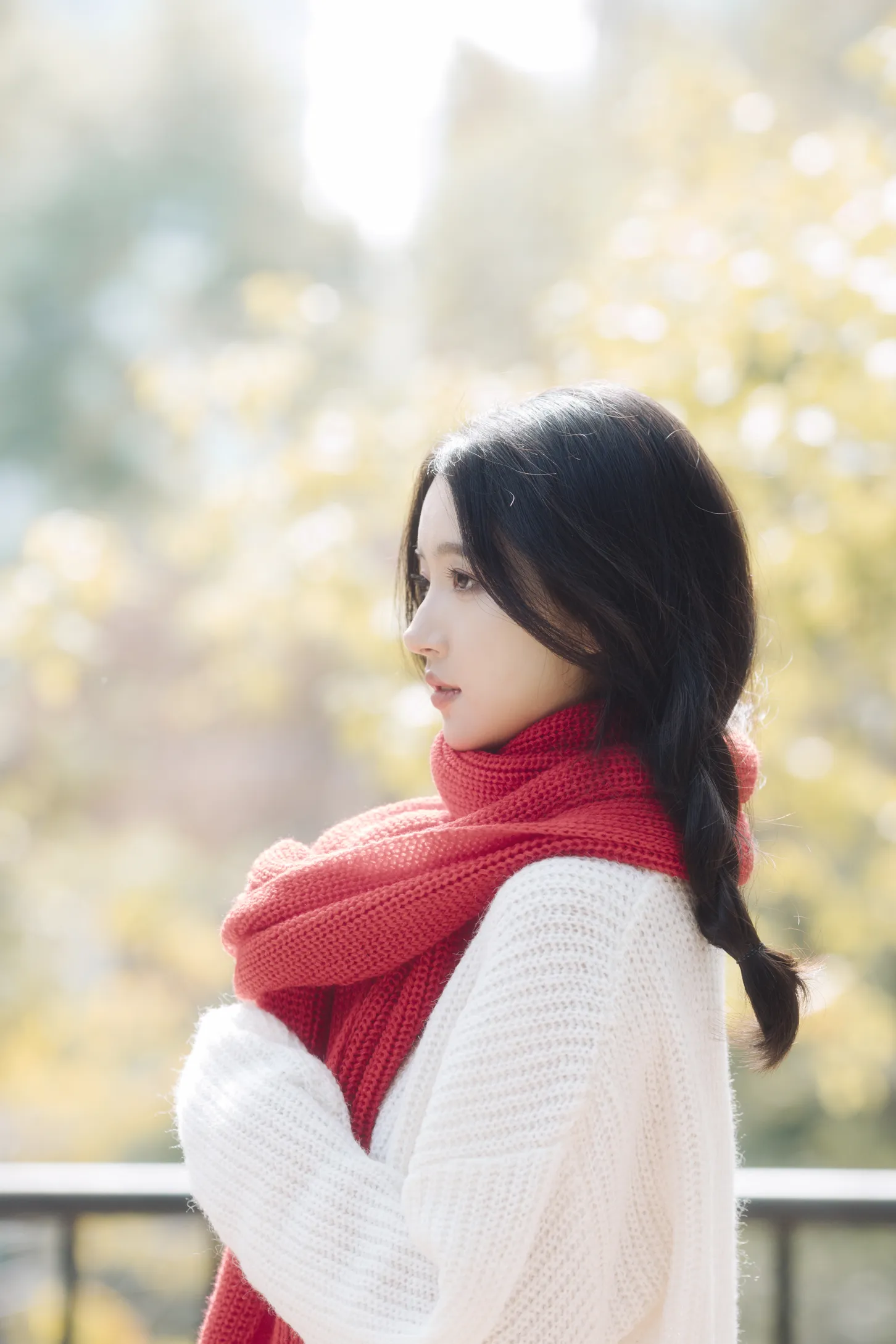 [艺图语] 2022.12.05 Vol.2604 – 红色暖冬 幽灵胡子#[46P]-12