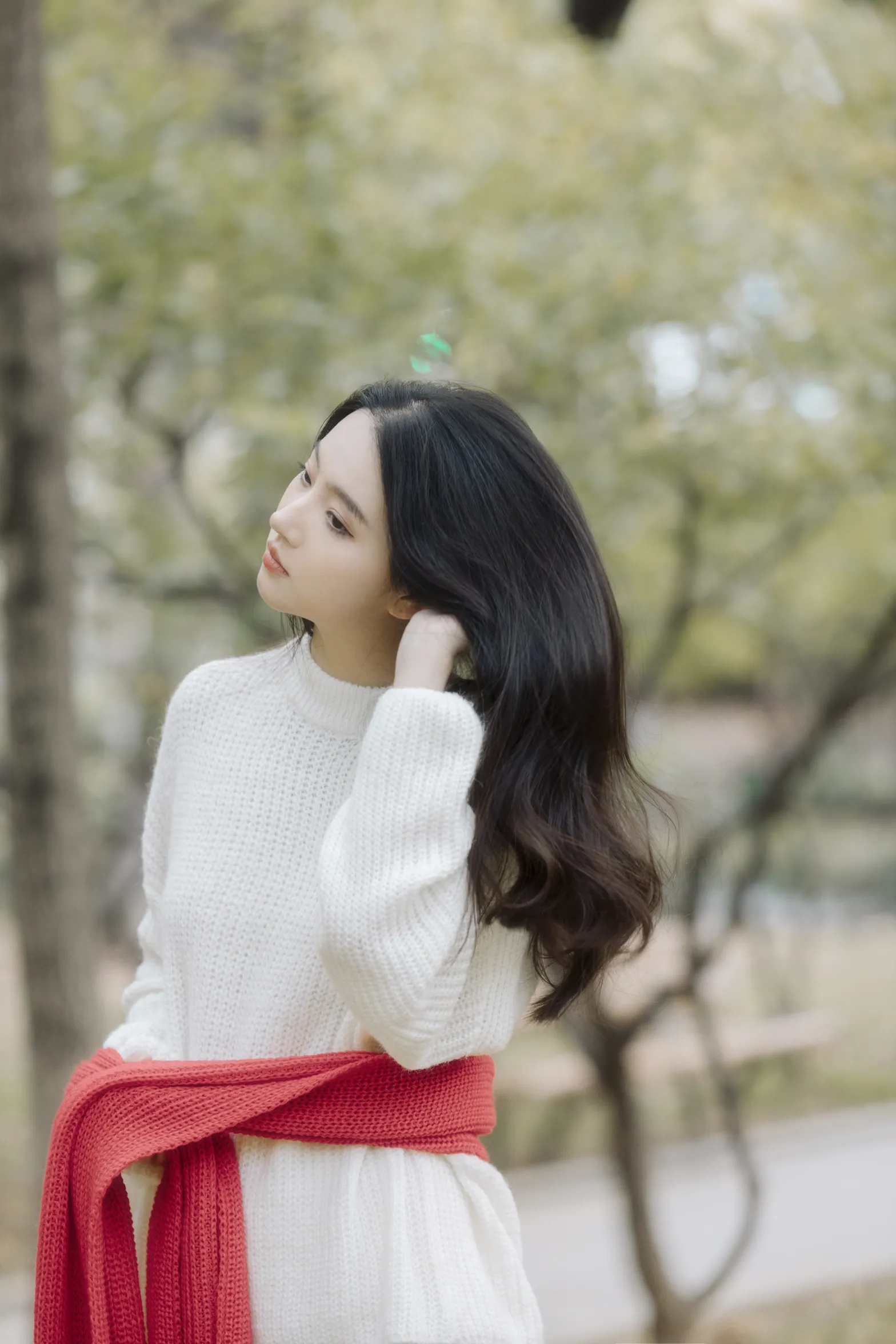 [艺图语] 2022.12.05 Vol.2604 – 红色暖冬 幽灵胡子#[46P]-39
