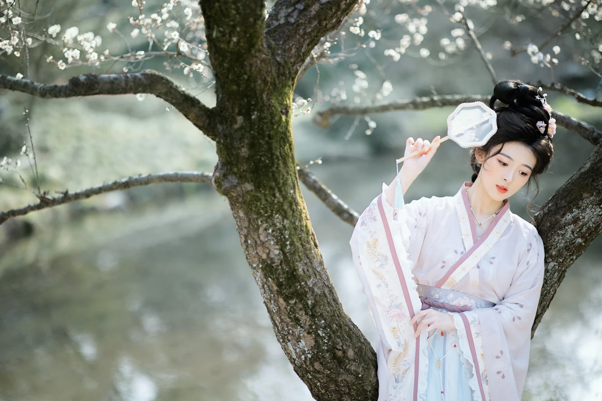 [YITUYU] 2023.03.08 Vol.3022 Exploring Plum Blossoms in Early Spring Ming Shu Cai Cai#[46P]-3