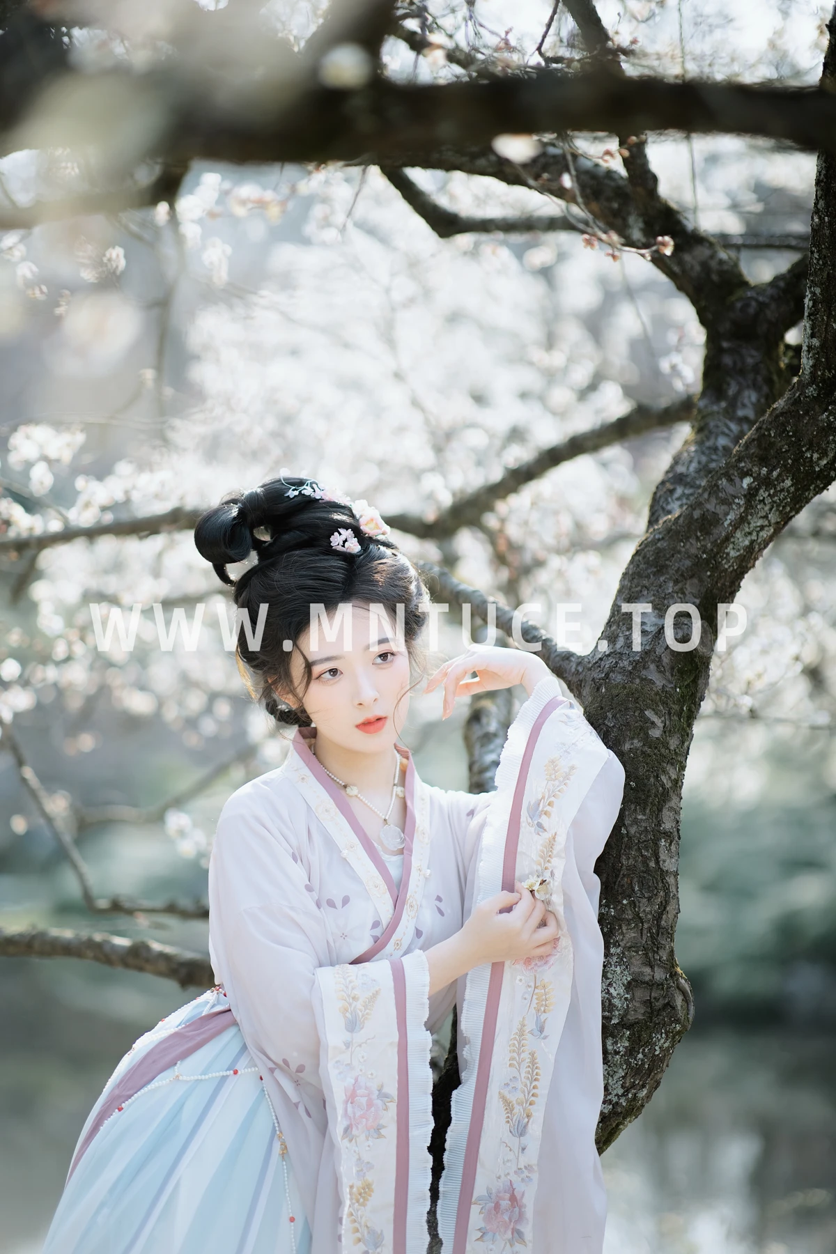 [YITUYU] 2023.03.08 Vol.3022 Exploring Plum Blossoms in Early Spring Ming Shu Cai Cai#[46P]-10