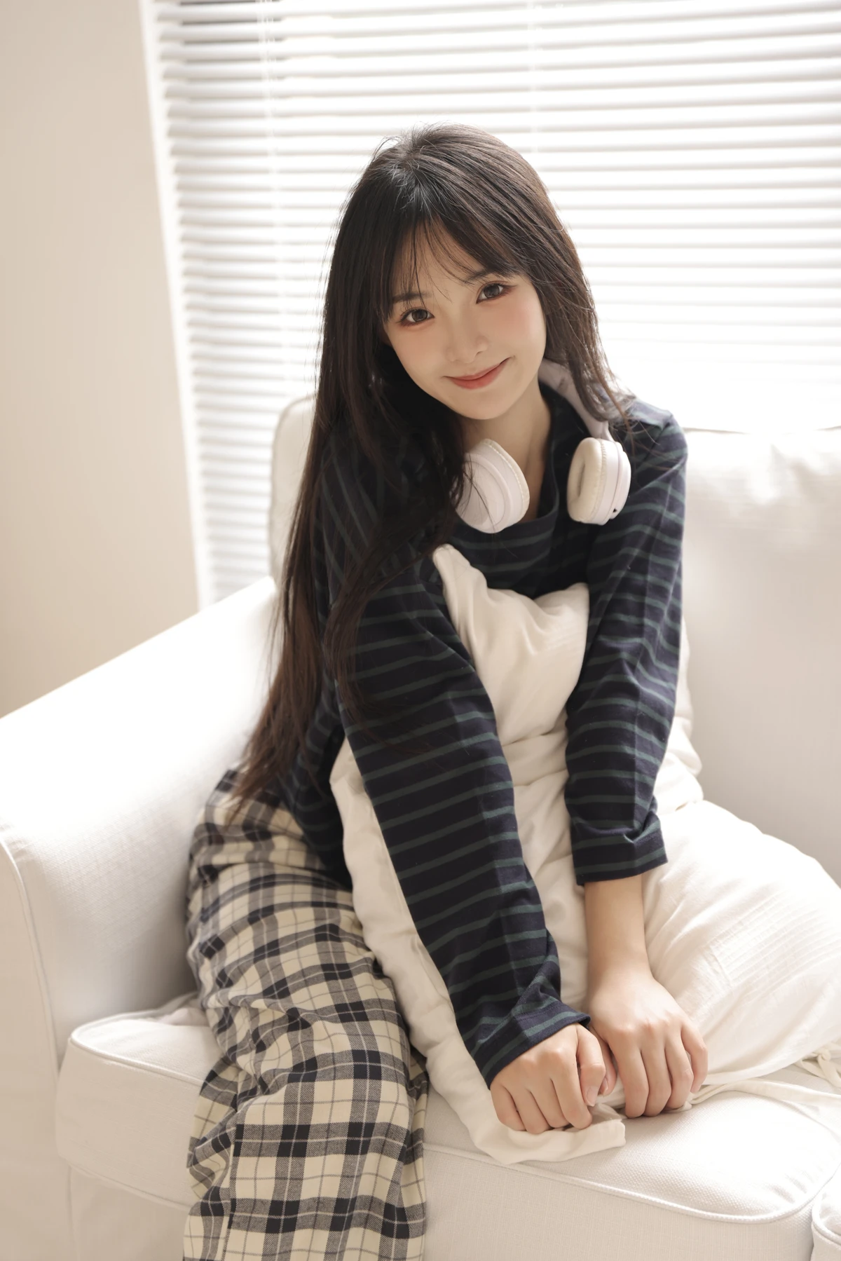 [艺图语] 2022.12.19 Vol.2711 – 白色 莉莉崽w#[31P]-6