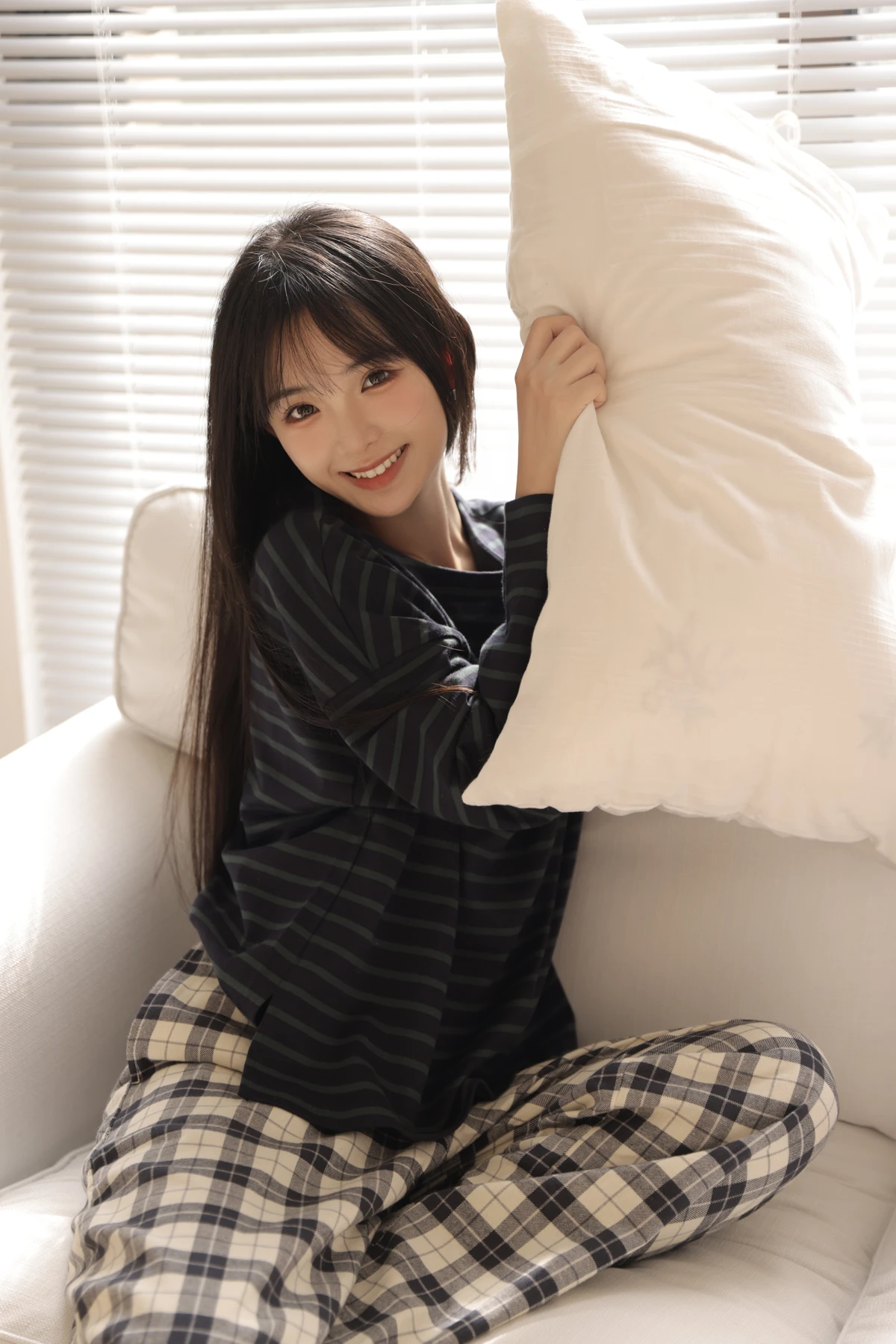 [艺图语] 2022.12.19 Vol.2711 – 白色 莉莉崽w#[31P]-8