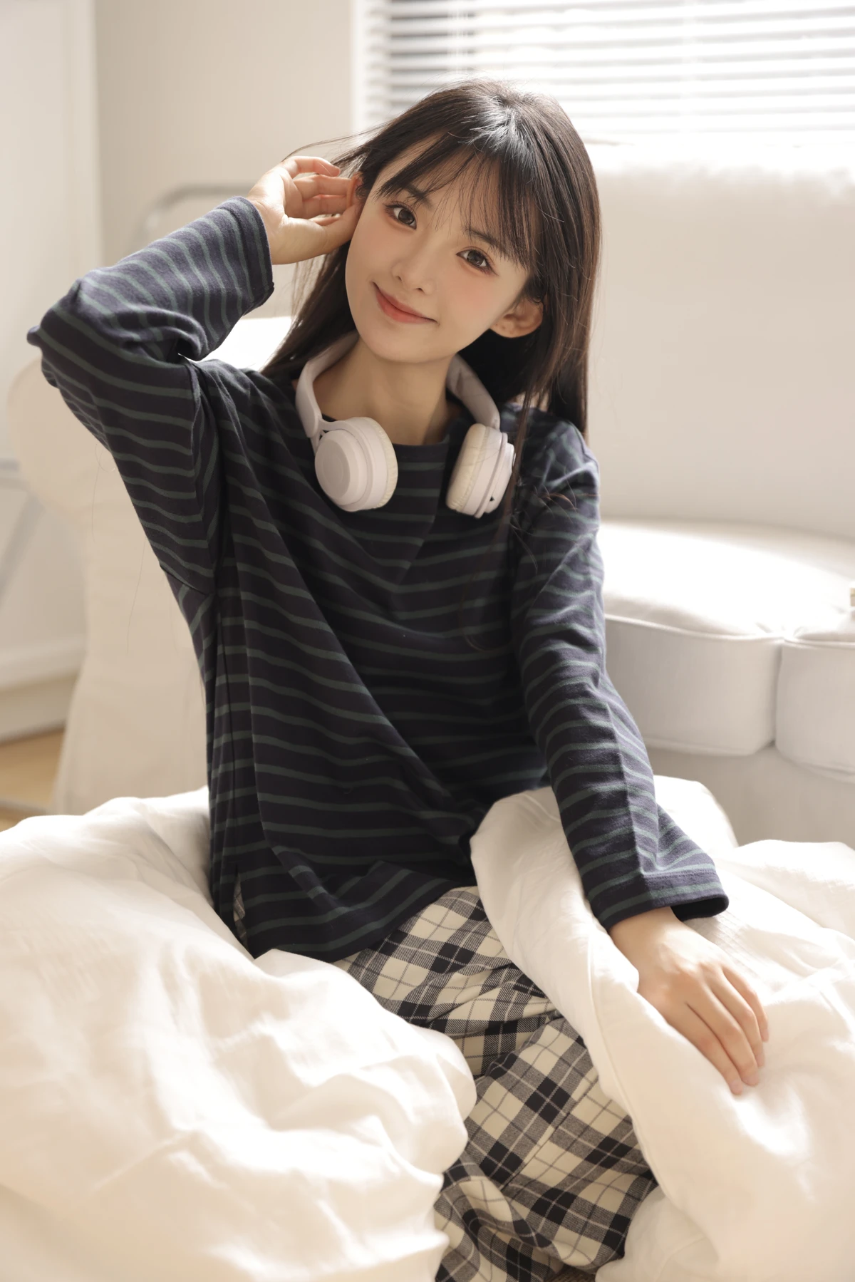 [艺图语] 2022.12.19 Vol.2711 – 白色 莉莉崽w#[31P]-6
