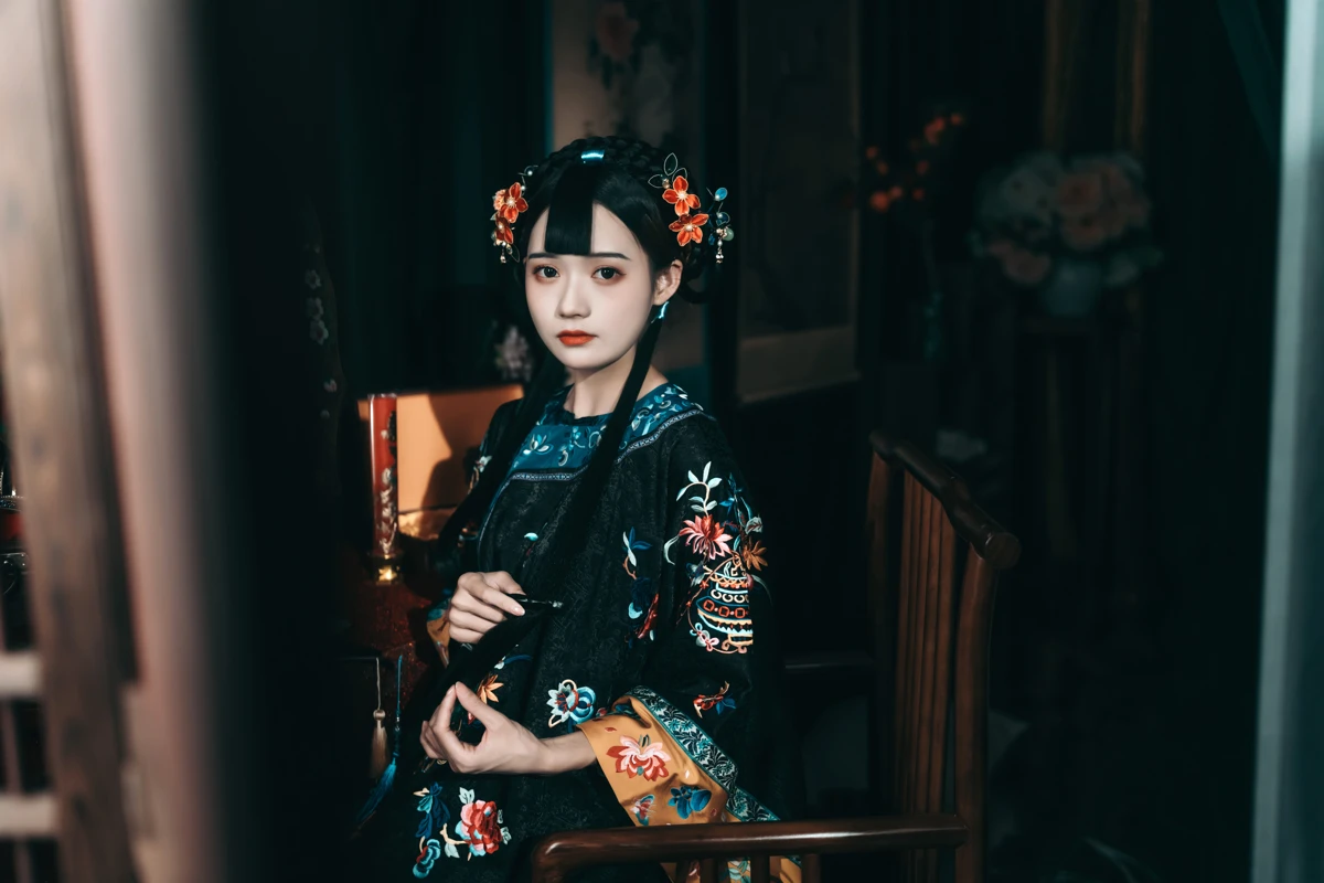 [艺图语] 2023.01.01 Vol.2809 – 经年旧梦 清汉女 兔子Zzz不吃胡萝卜#[42P]-36