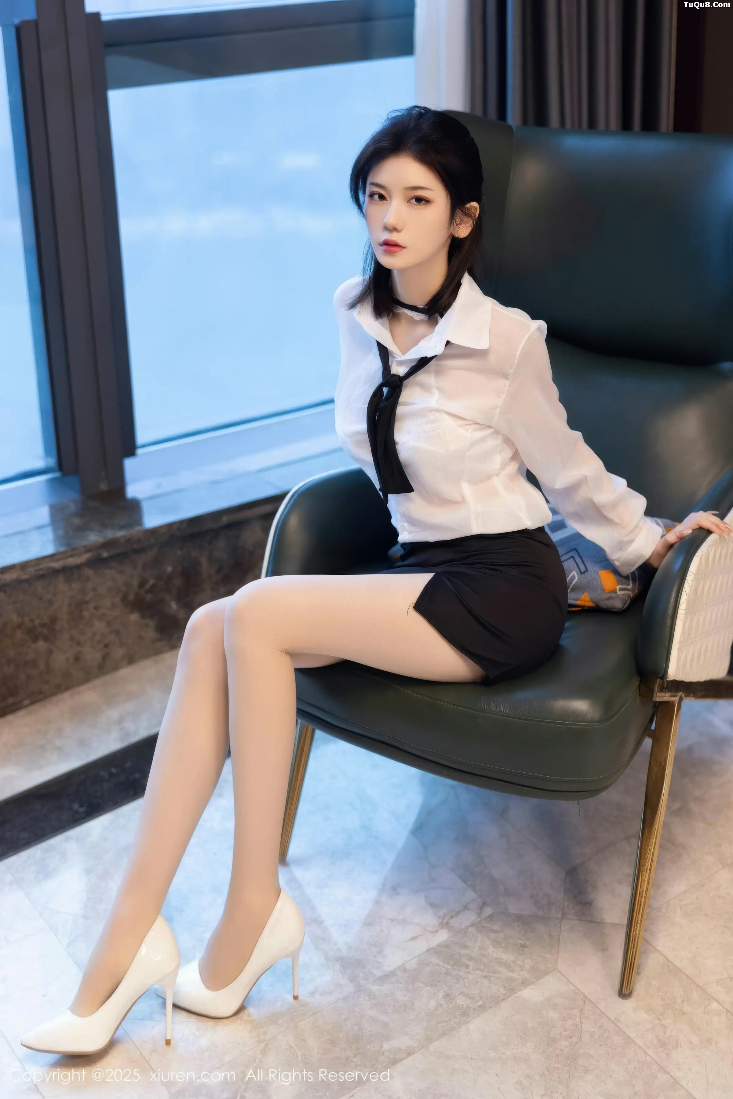 [秀人网] 2025.12.05 No.11077 凌七七#[80P]-1