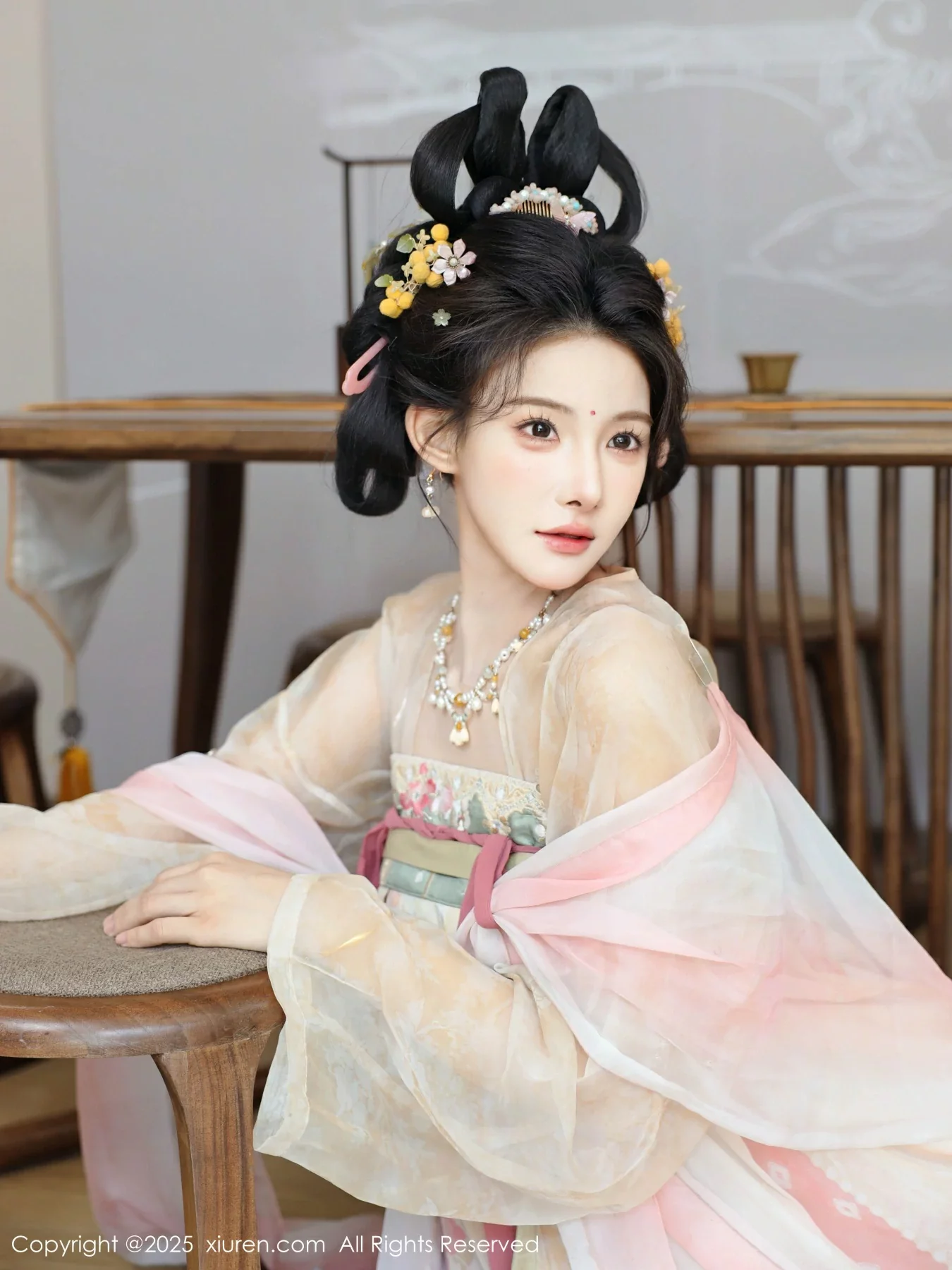 [秀人网] 2025.08.13 No.10645 梨霜儿#[82P]-35