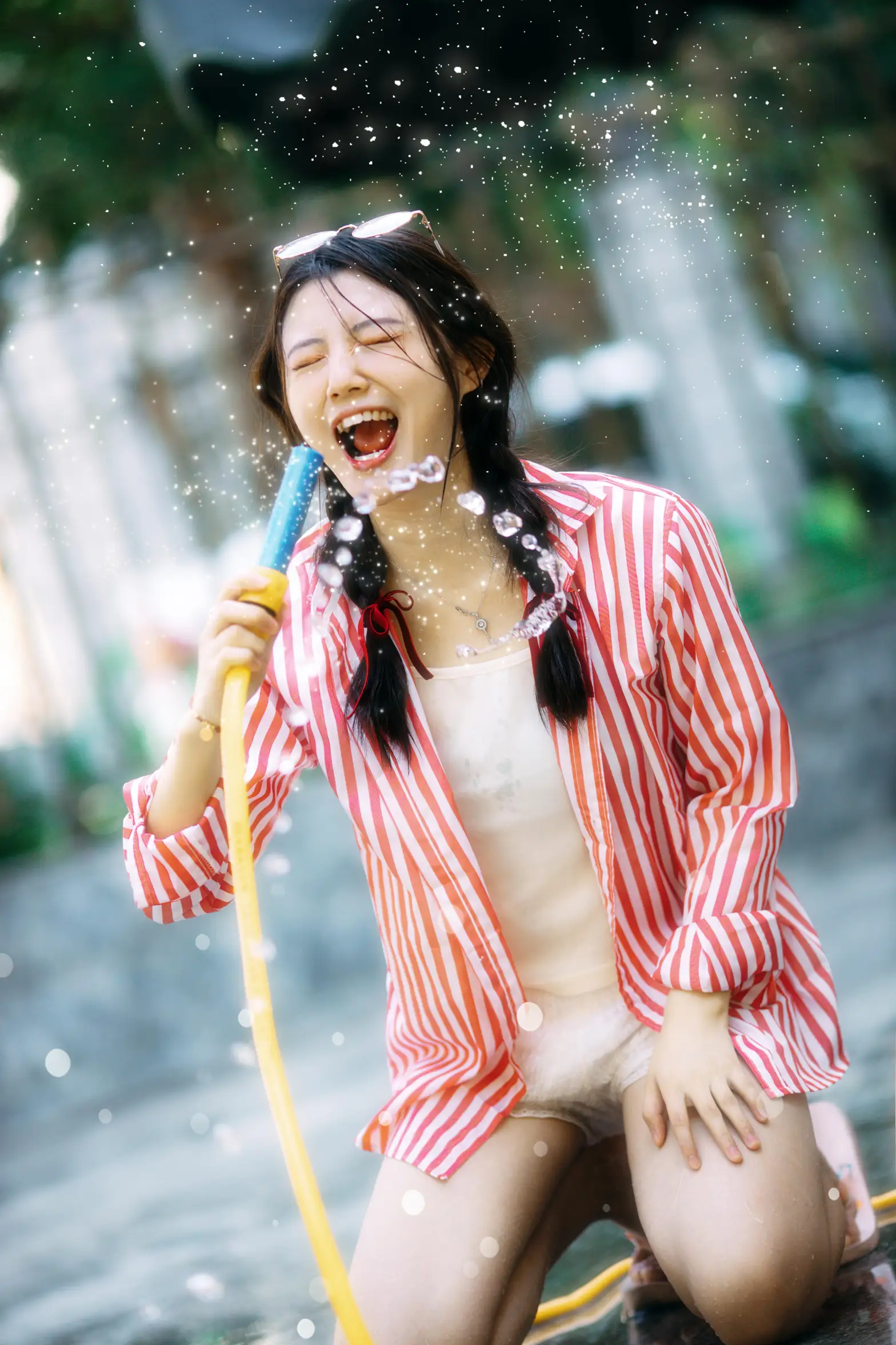 2021.11.30 Vol.479 – 后院水花 32