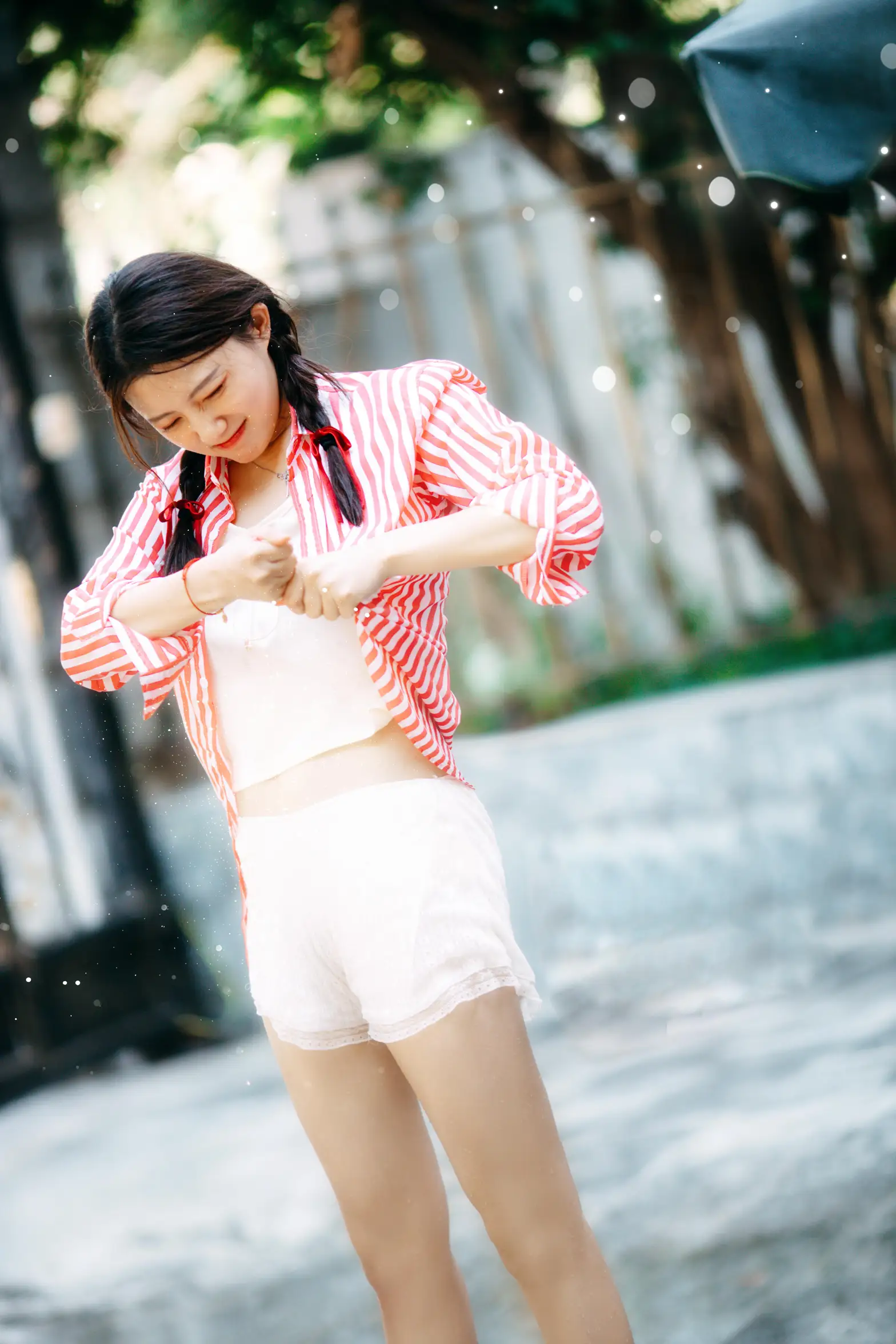 2021.11.30 Vol.479 – 后院水花 34