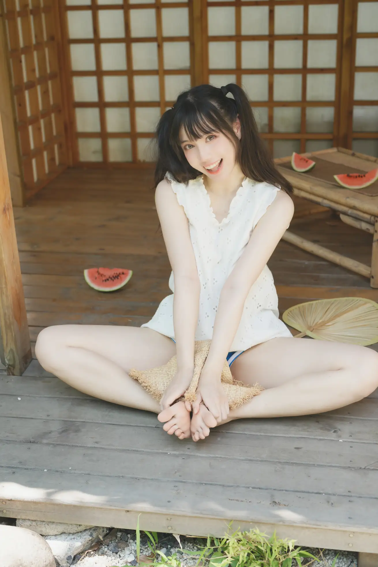[艺图语] 2022.09.05 Vol.1877 – 夏日少女与西瓜 贰加六#[39P]-7