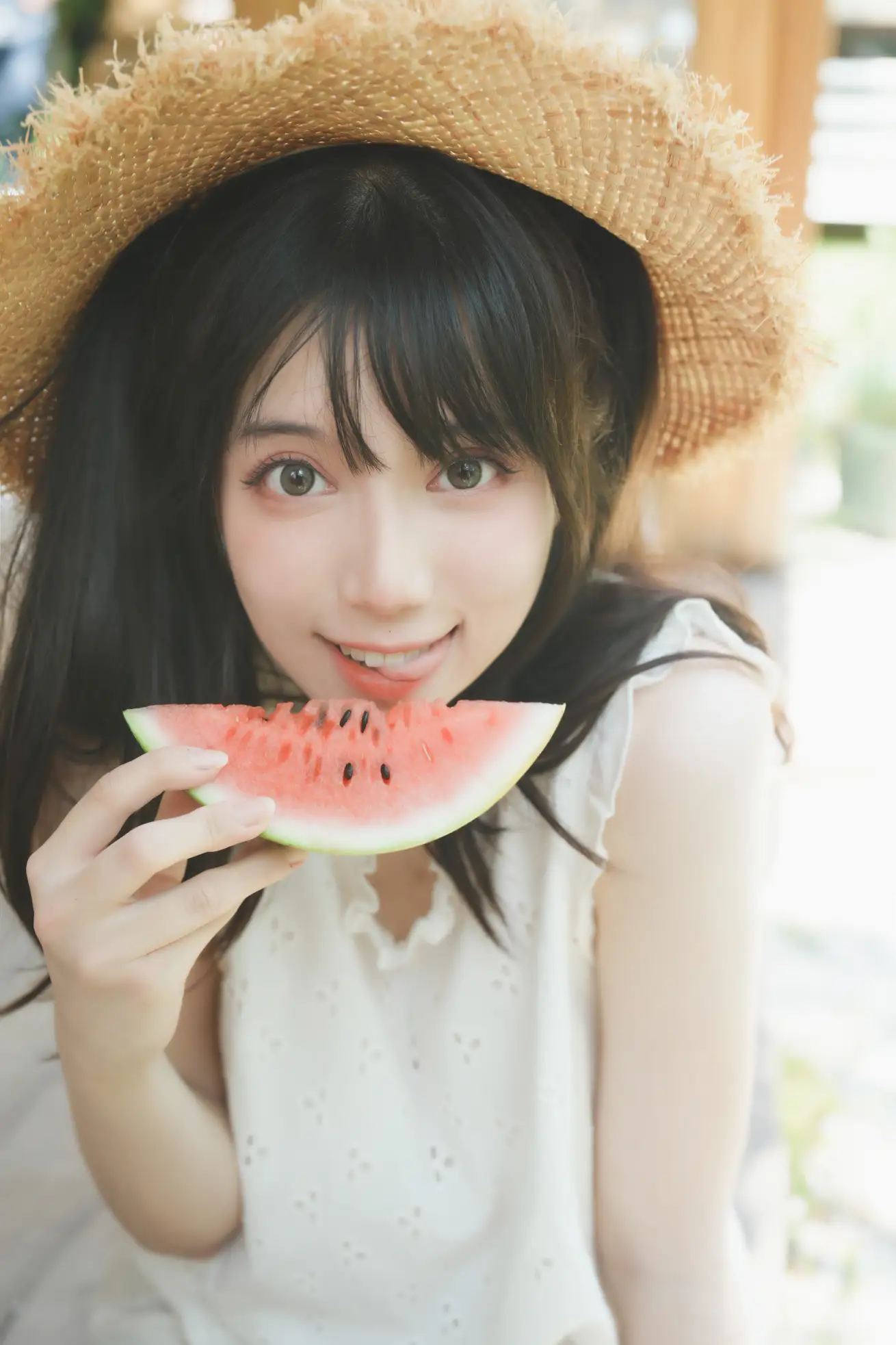 [艺图语] 2022.09.05 Vol.1877 – 夏日少女与西瓜 贰加六#[39P]-1