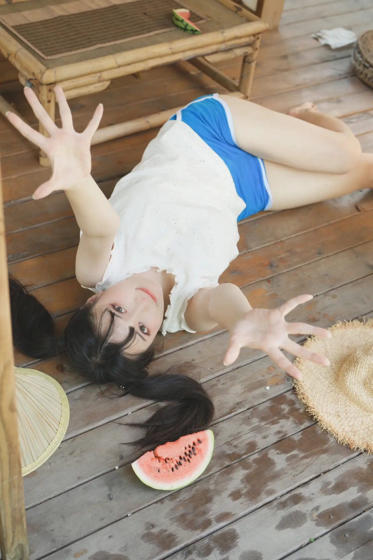 [艺图语] 2022.09.05 Vol.1877 – 夏日少女与西瓜 贰加六#[39P]-3