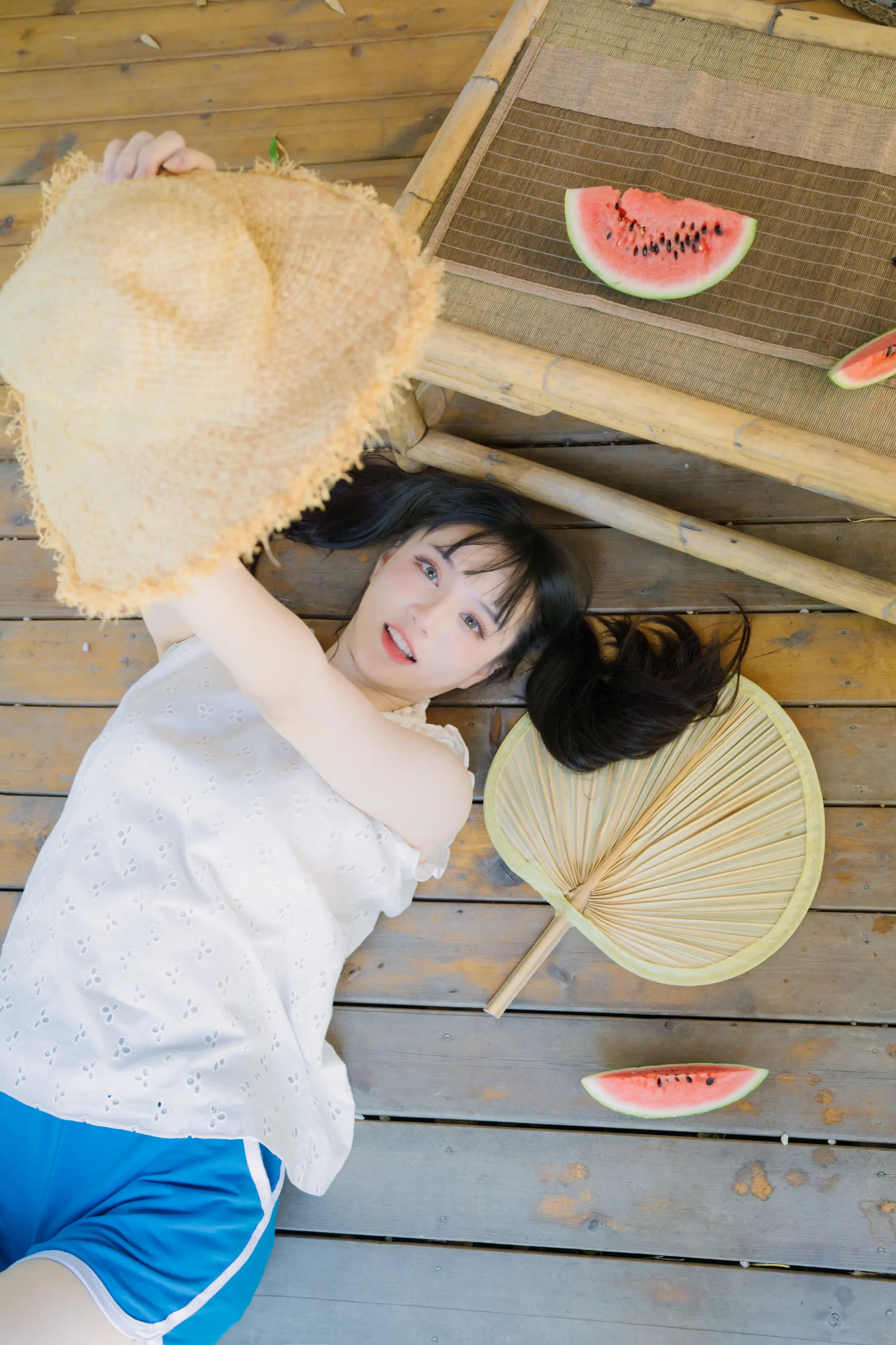 [艺图语] 2022.09.05 Vol.1877 – 夏日少女与西瓜 贰加六#[39P]-4