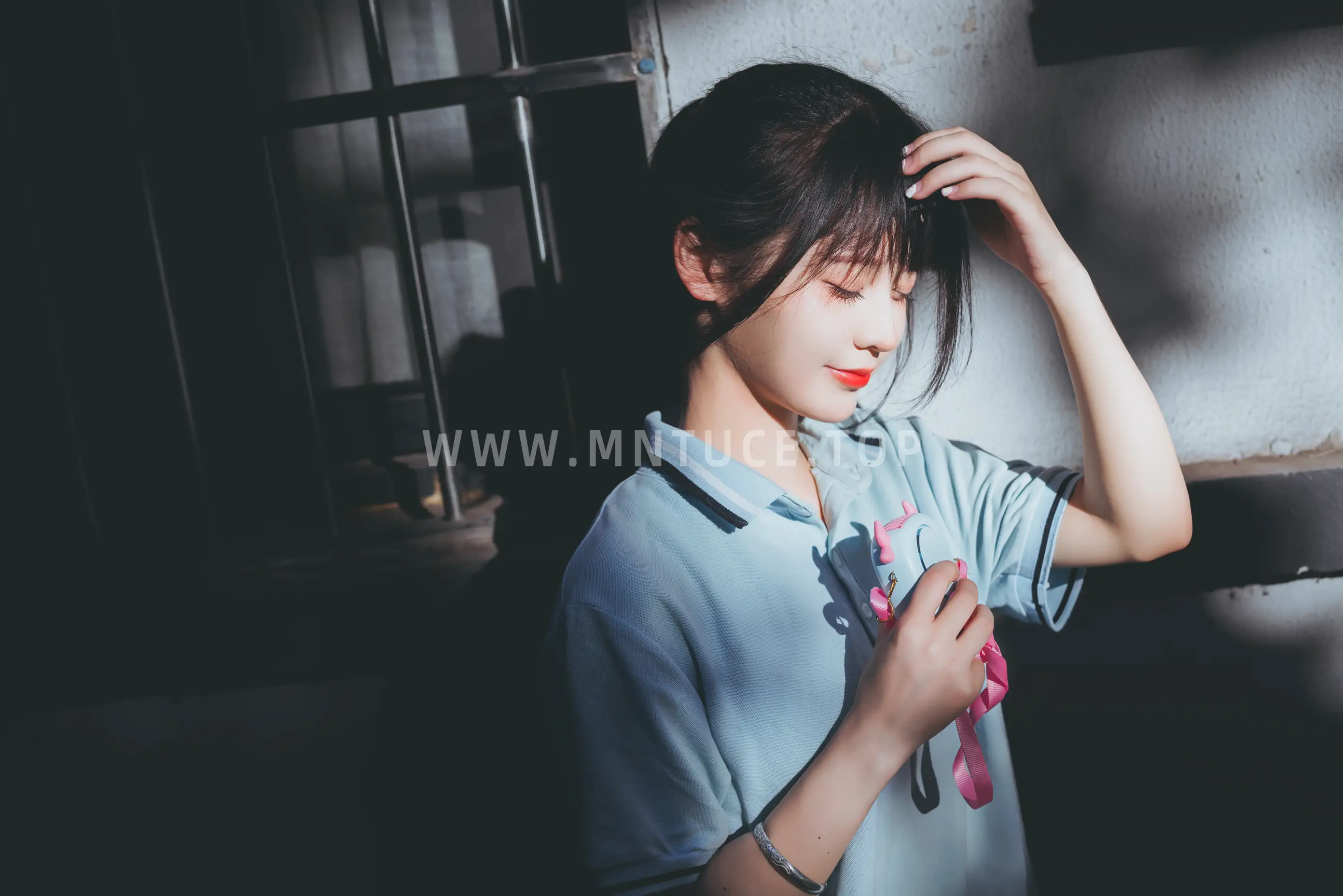 [艺图语] 2022.06.11 Vol.1151 – 校服少女 肥宅糖糖子#[30P]-28