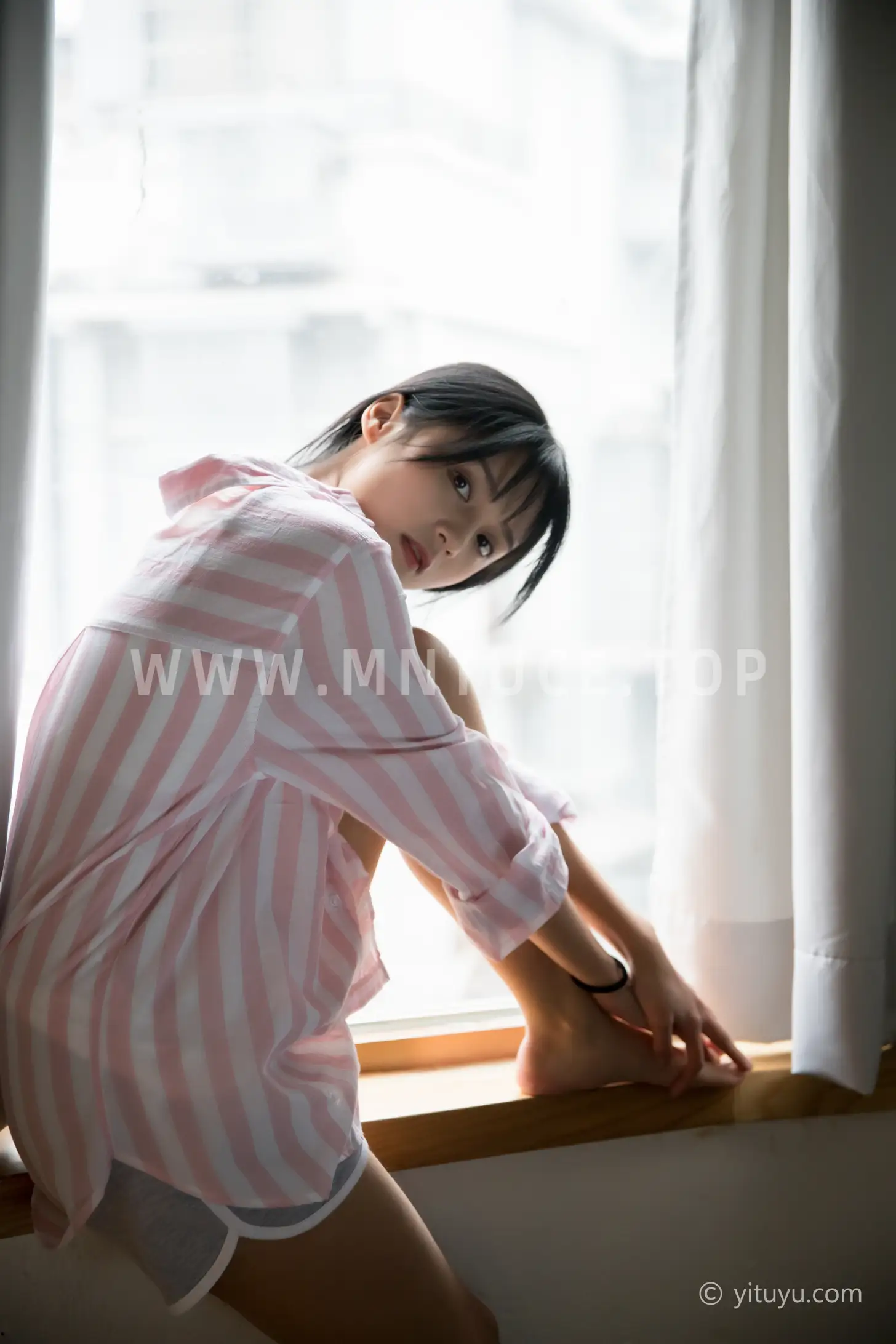 [艺图语] 2021.05.06 Vol.050 – 少女心情 雨文#[25P]-18