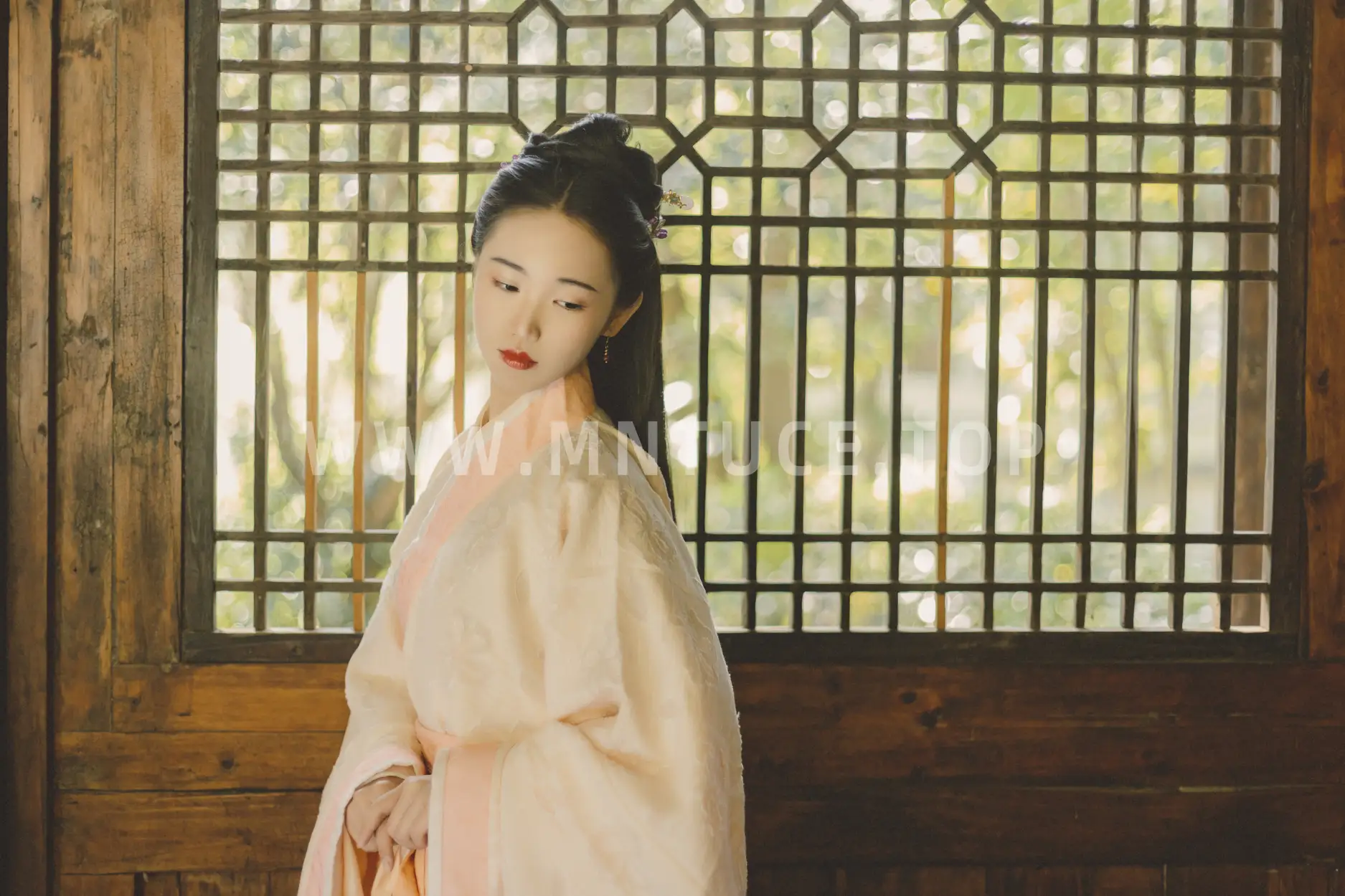 2021.12.30 Vol.550 – 不知心恨谁 19