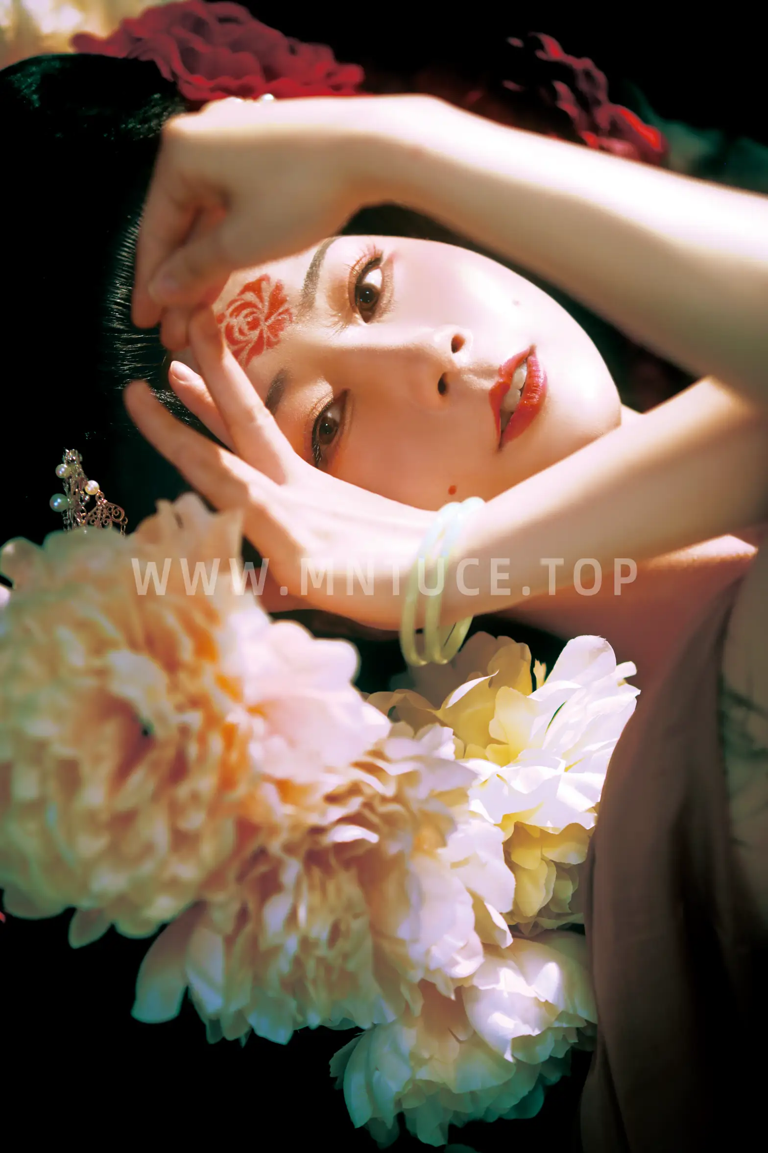 [艺图语] 2022.08.23 Vol.1771 – 贵妃醉卧牡丹丛 文鱼#[21P]-18