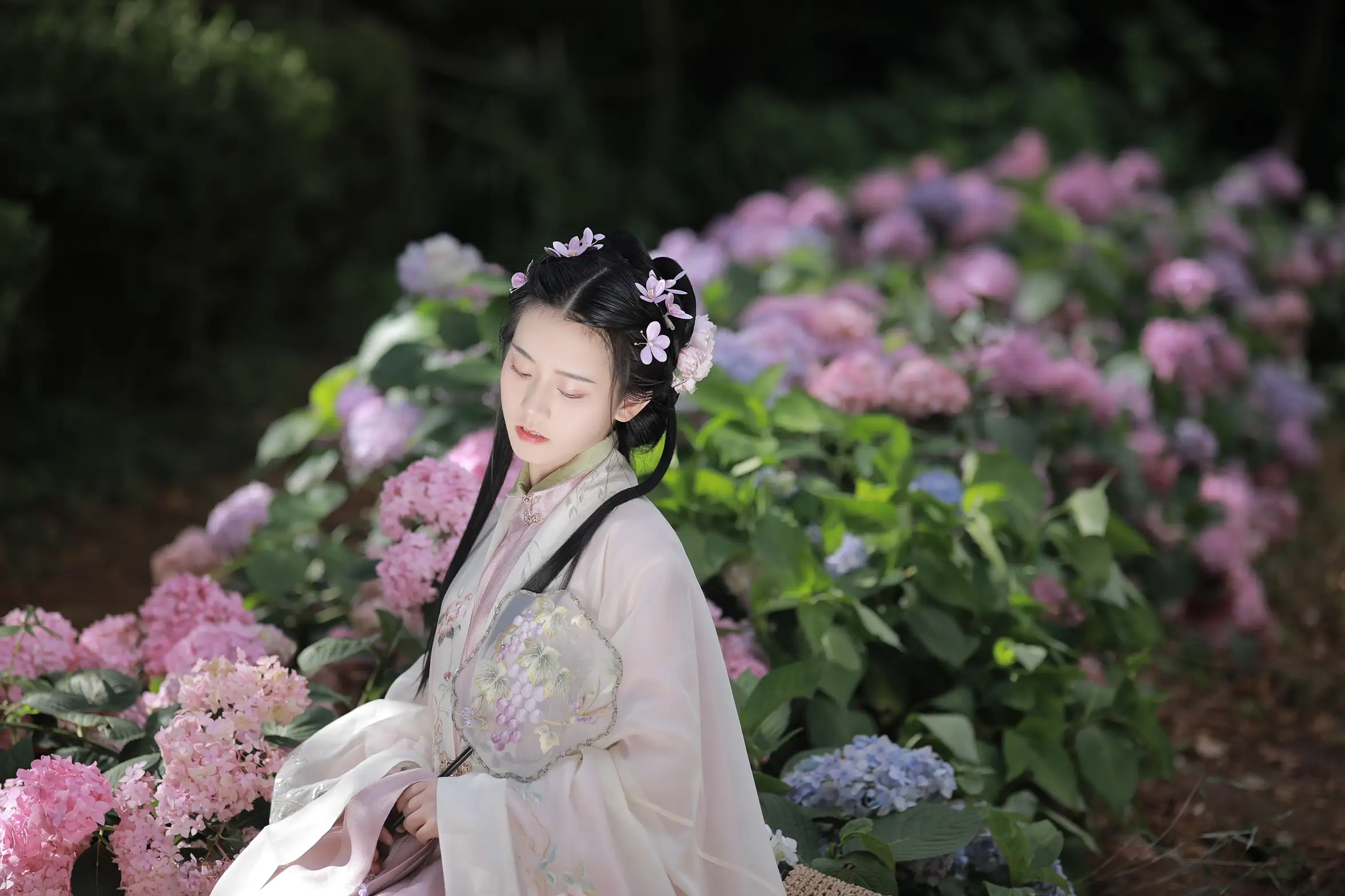 [艺图语] 2022.07.20 Vol.1535 – 一念花开，香如故 Dear-郑同学#[38P]-10