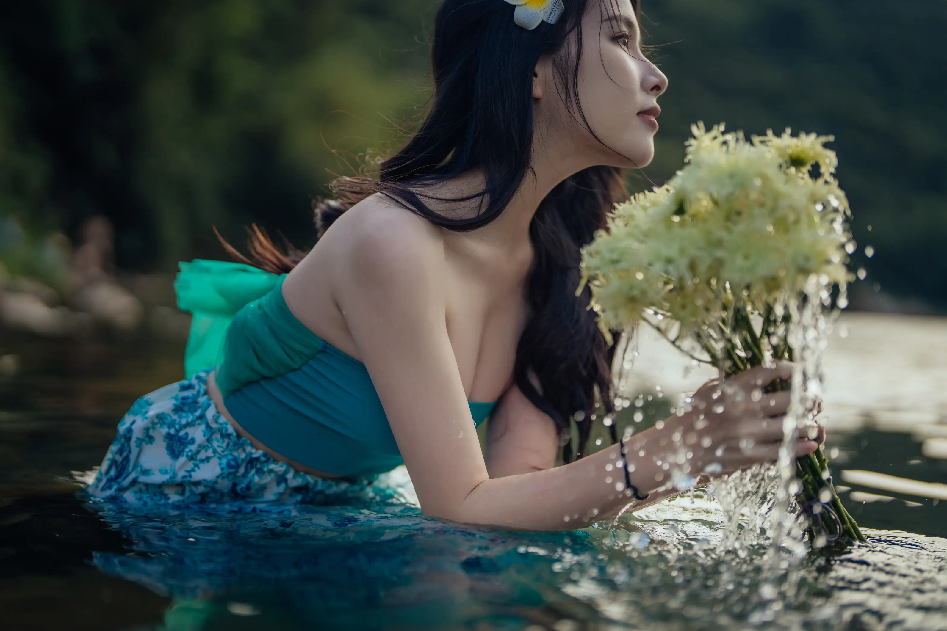 2021.11.24 Vol.469 – 清水出芙蓉 22