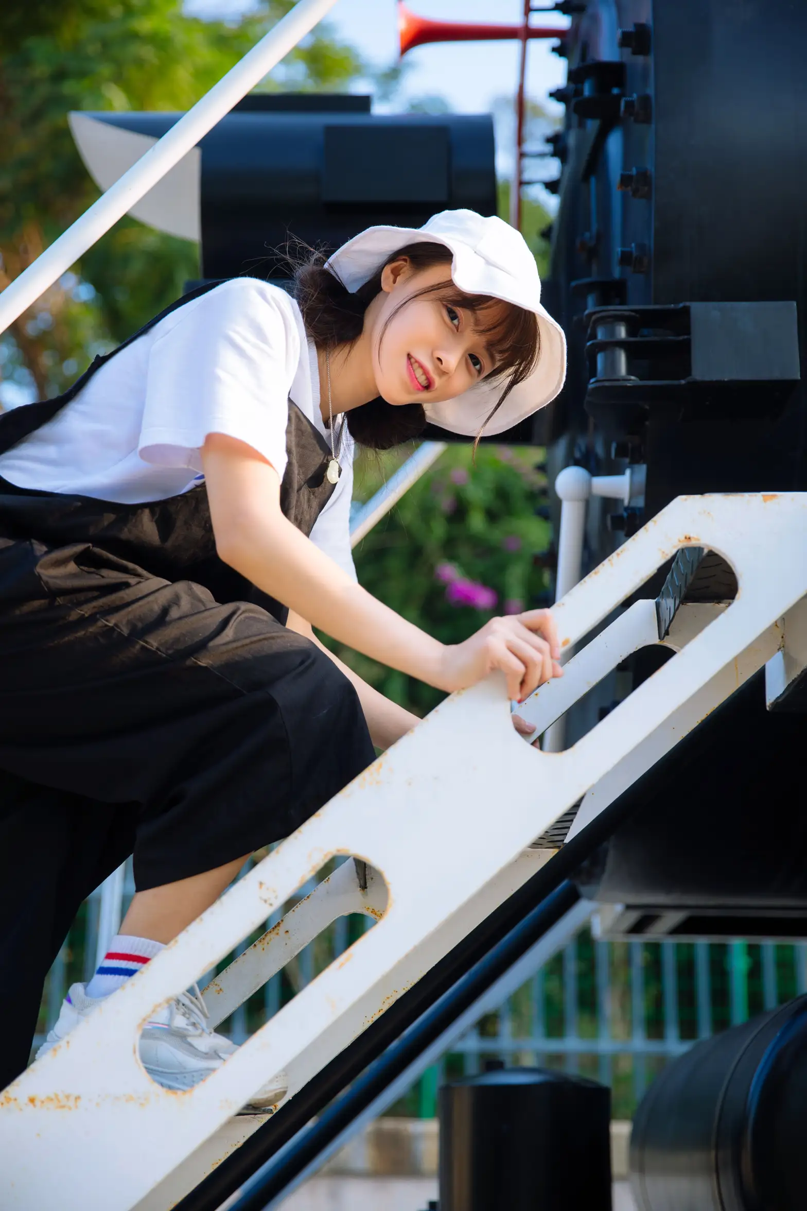 2022.02.21 Vol.836 – 她的微笑 3