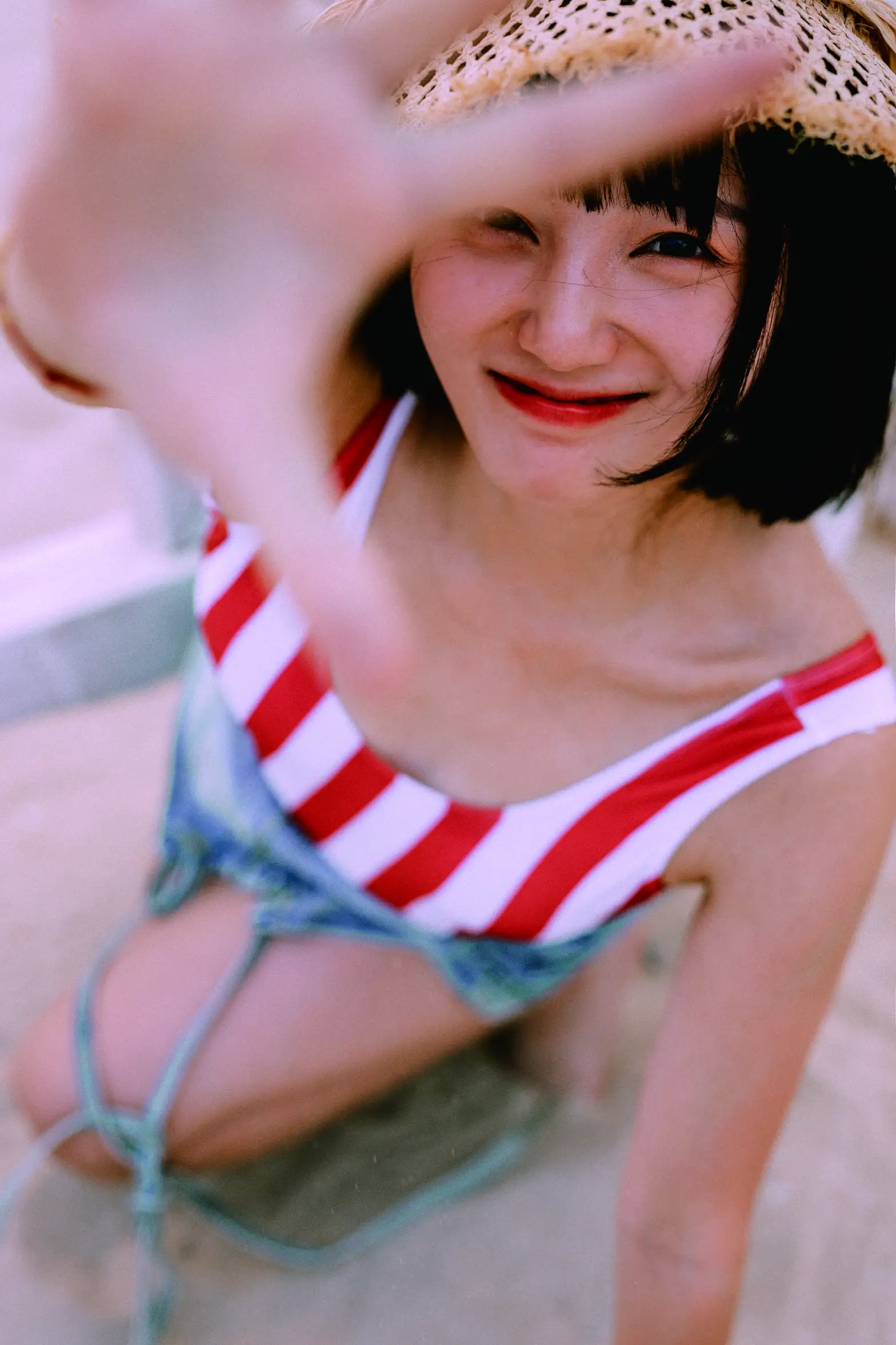2021.11.24 Vol.467 – 红色沙滩少女 33