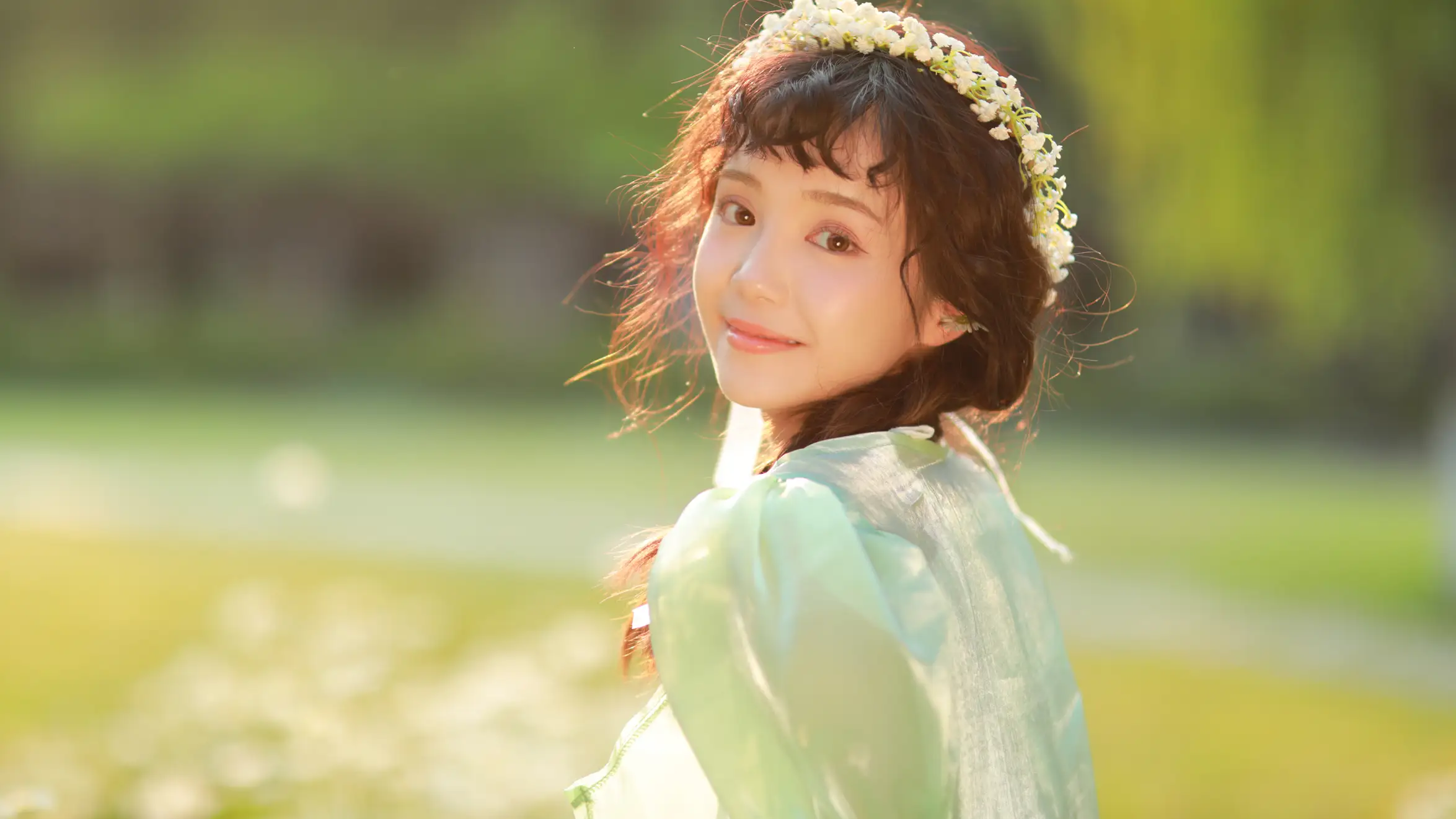 [艺图语] 2022.06.17 Vol.1209 – 她在光里徜徉 西西#[55P]-10