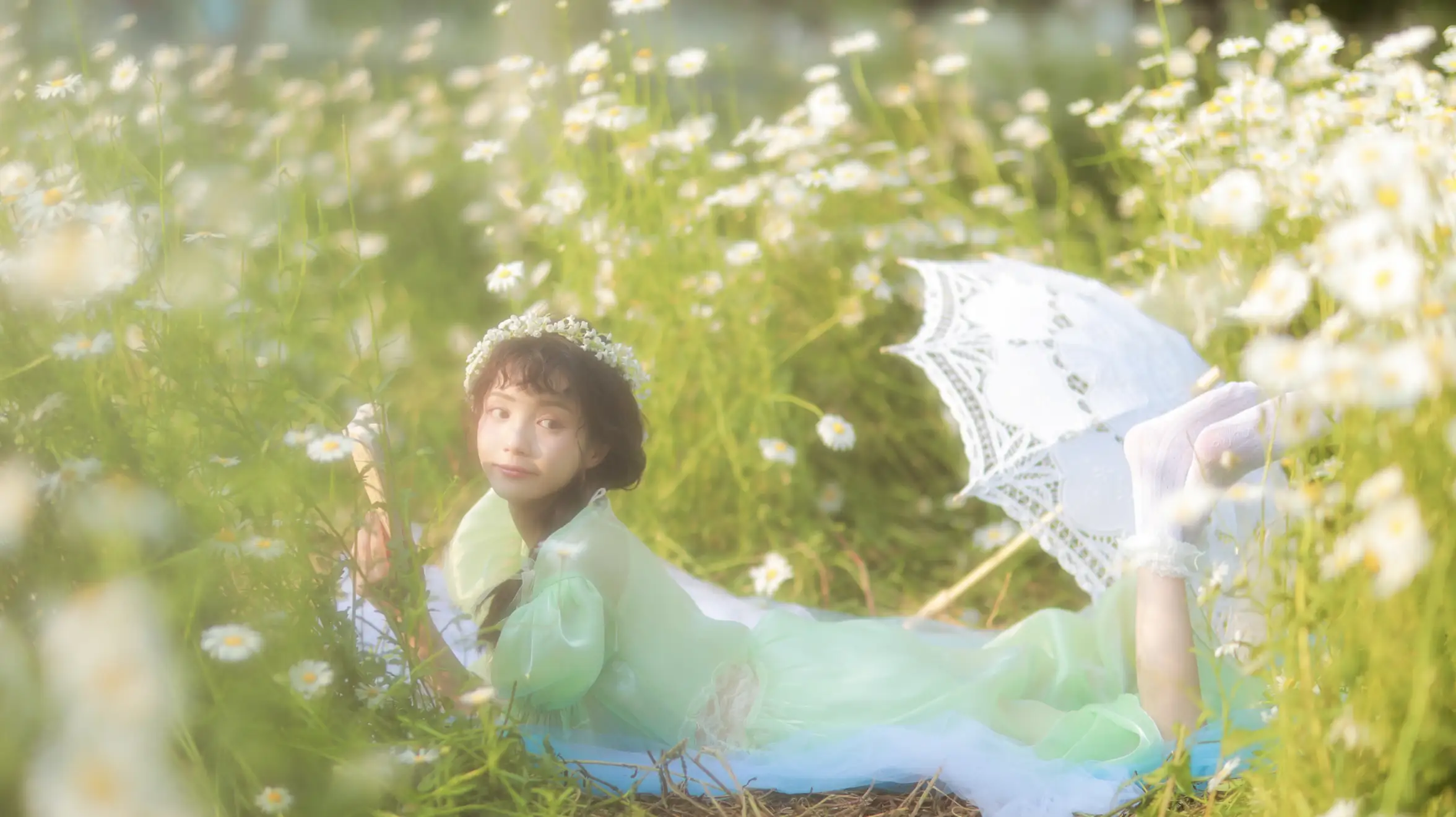 [艺图语] 2022.06.17 Vol.1209 – 她在光里徜徉 西西#[55P]-10