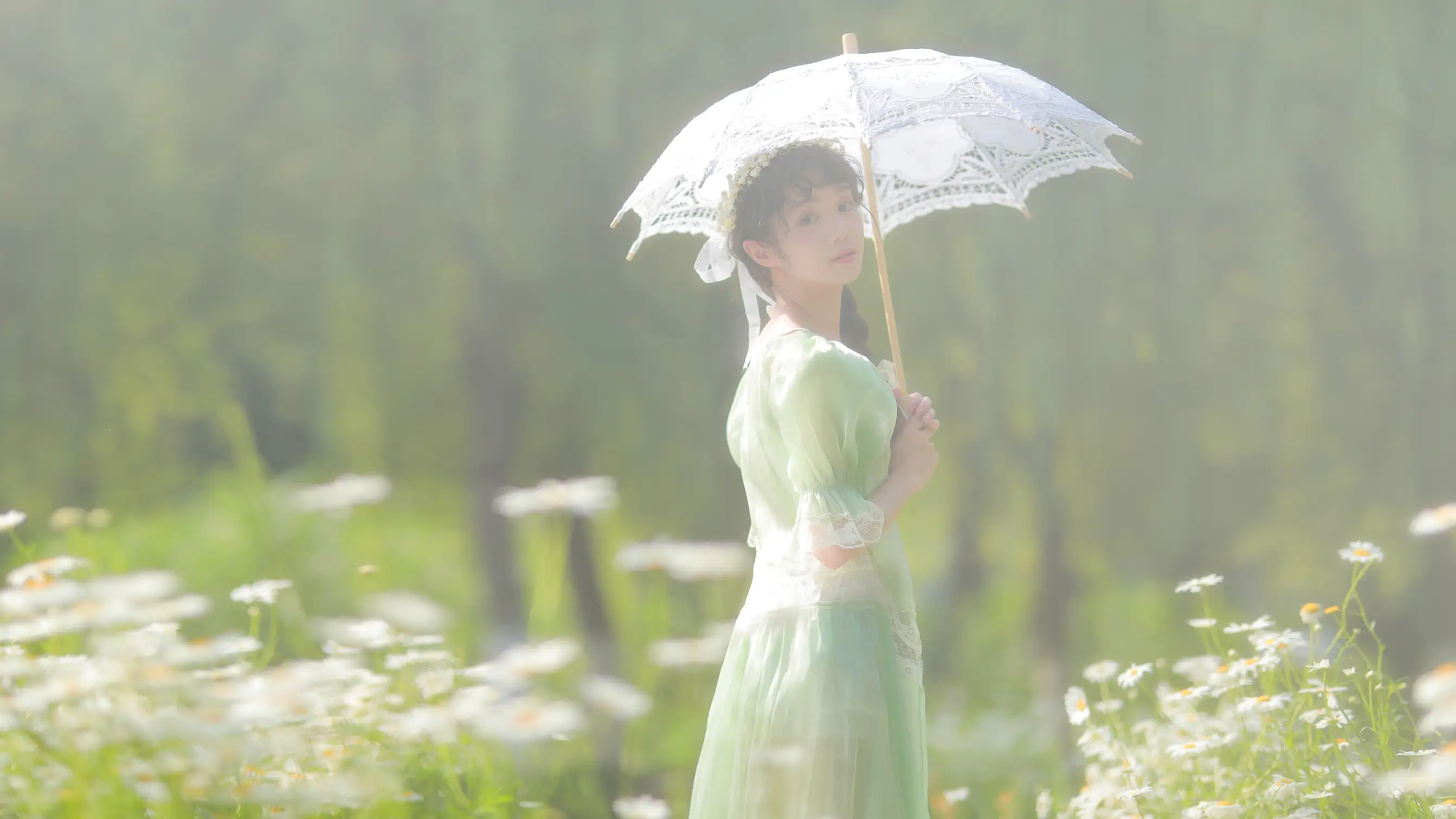 [艺图语] 2022.06.17 Vol.1209 – 她在光里徜徉 西西#[55P]-41