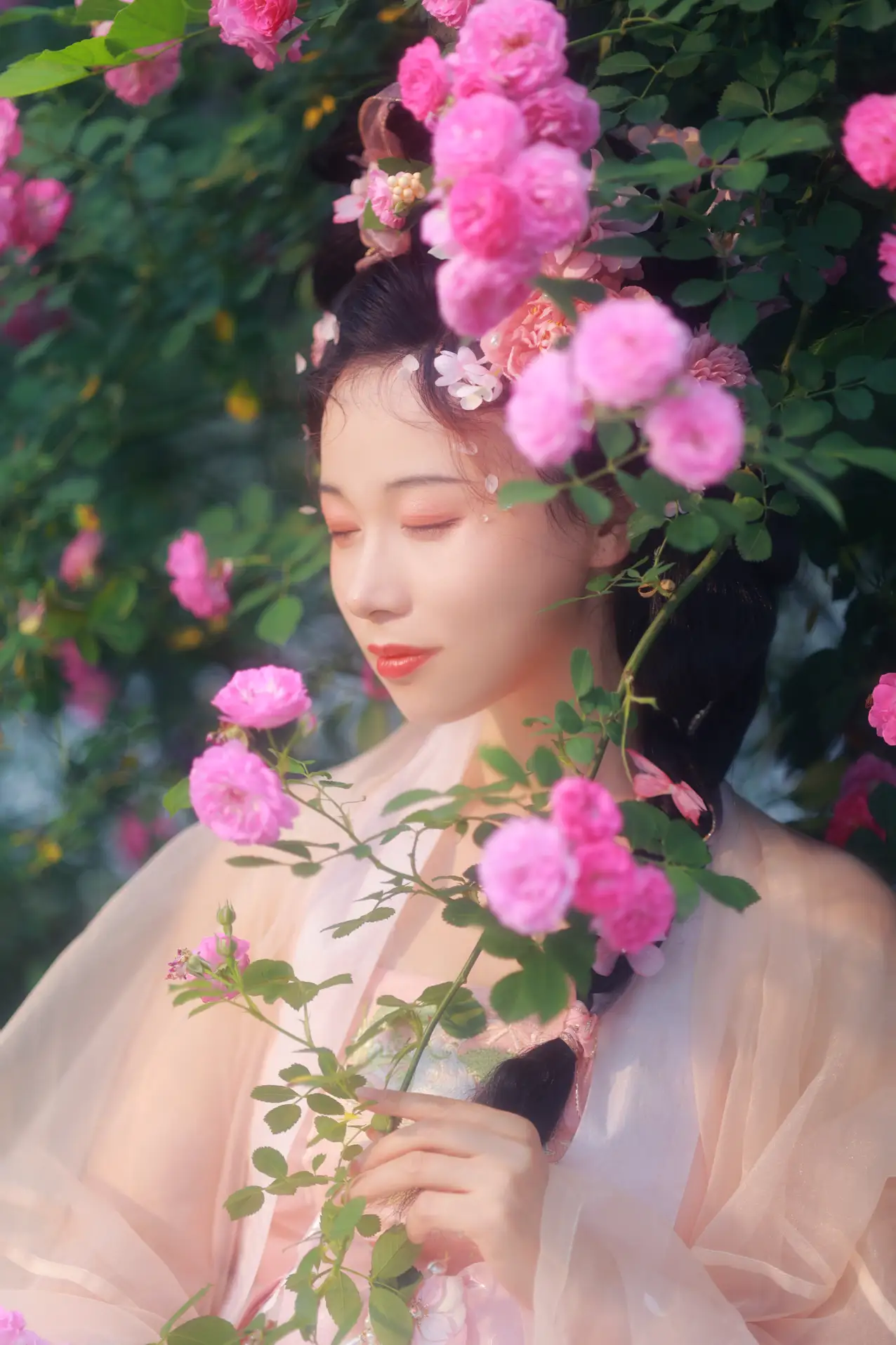 [艺图语] 2022.06.18 Vol.1217 – 蔷薇花神 笑笑#[35P]-18