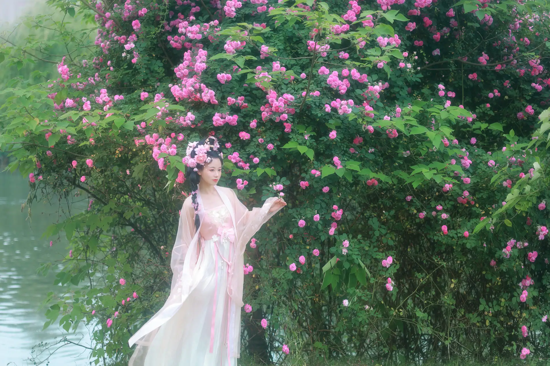 [艺图语] 2022.06.18 Vol.1217 – 蔷薇花神 笑笑#[35P]-20