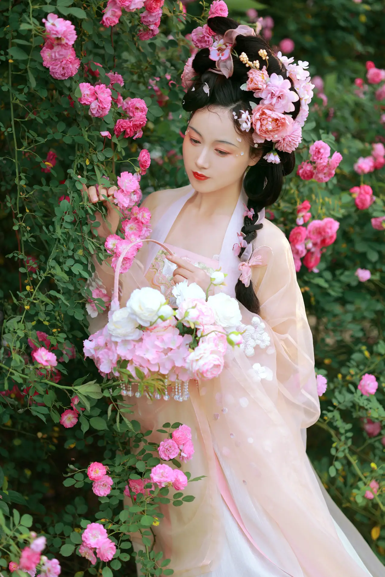 [艺图语] 2022.06.18 Vol.1217 – 蔷薇花神 笑笑#[35P]-32