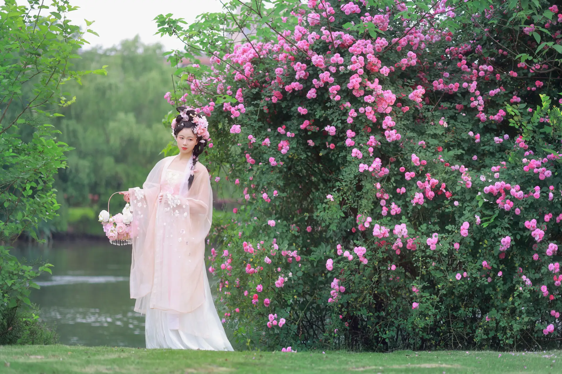 [艺图语] 2022.06.18 Vol.1217 – 蔷薇花神 笑笑#[35P]-35