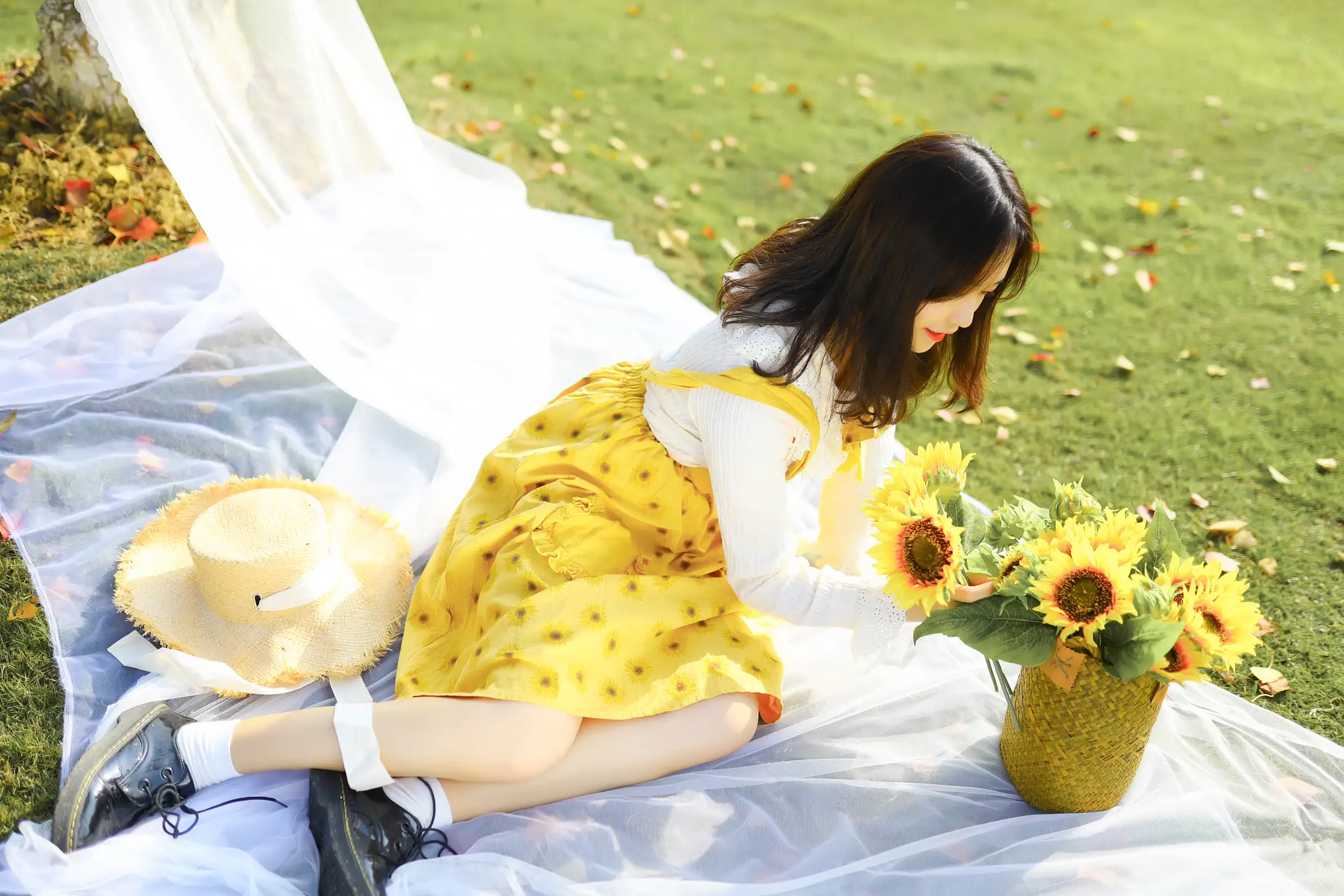 [艺图语] 2022.08.27 Vol.1804 – 向阳而生 芊芊#[23P]-9