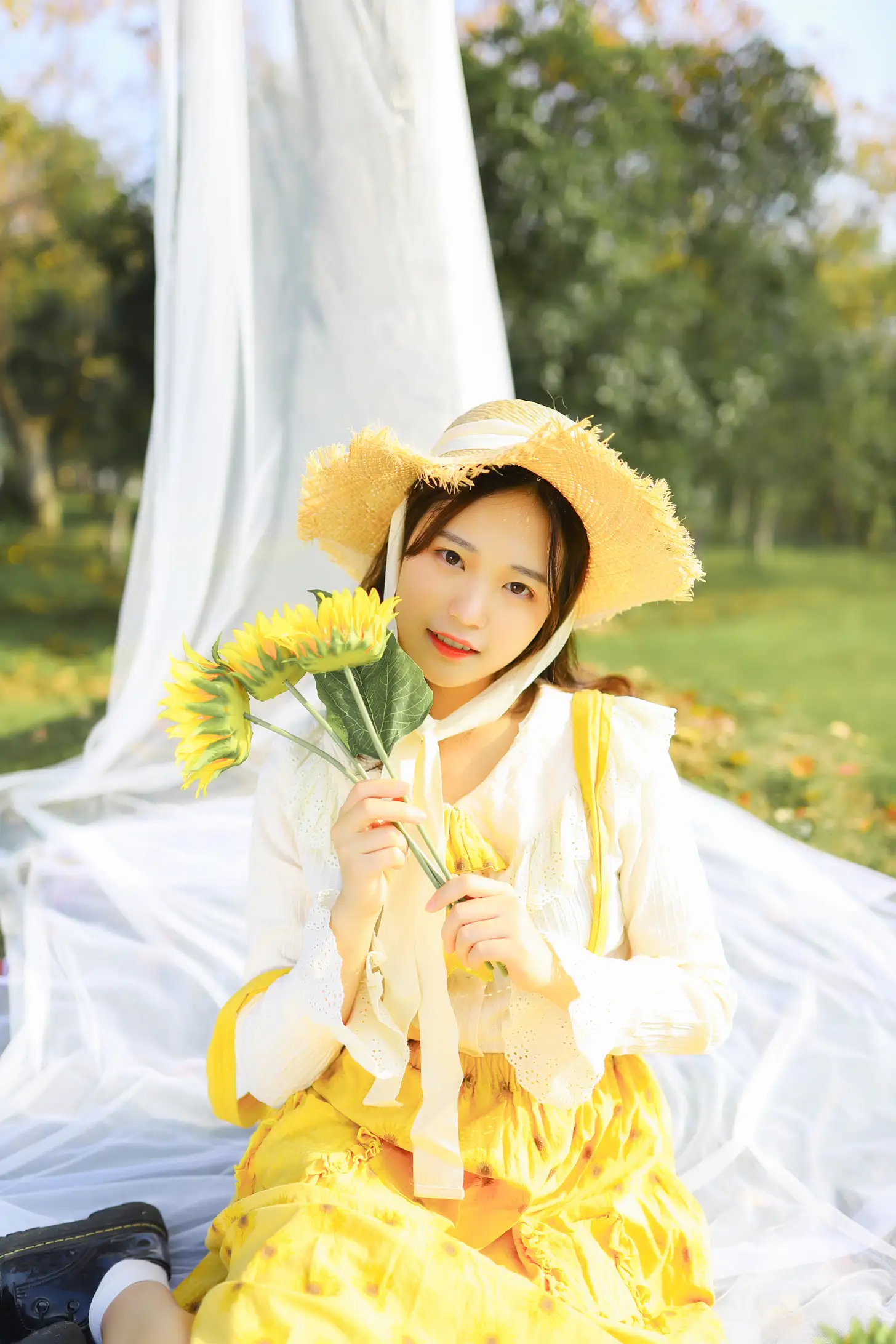 [艺图语] 2022.08.27 Vol.1804 – 向阳而生 芊芊#[23P]-3