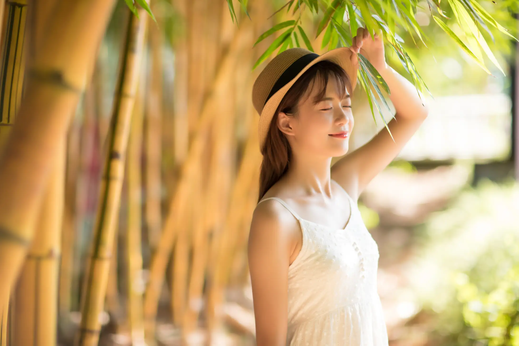 [艺图语] 2021.08.23 Vol.163 – 光照进的地方 晓颖#[23P]-11