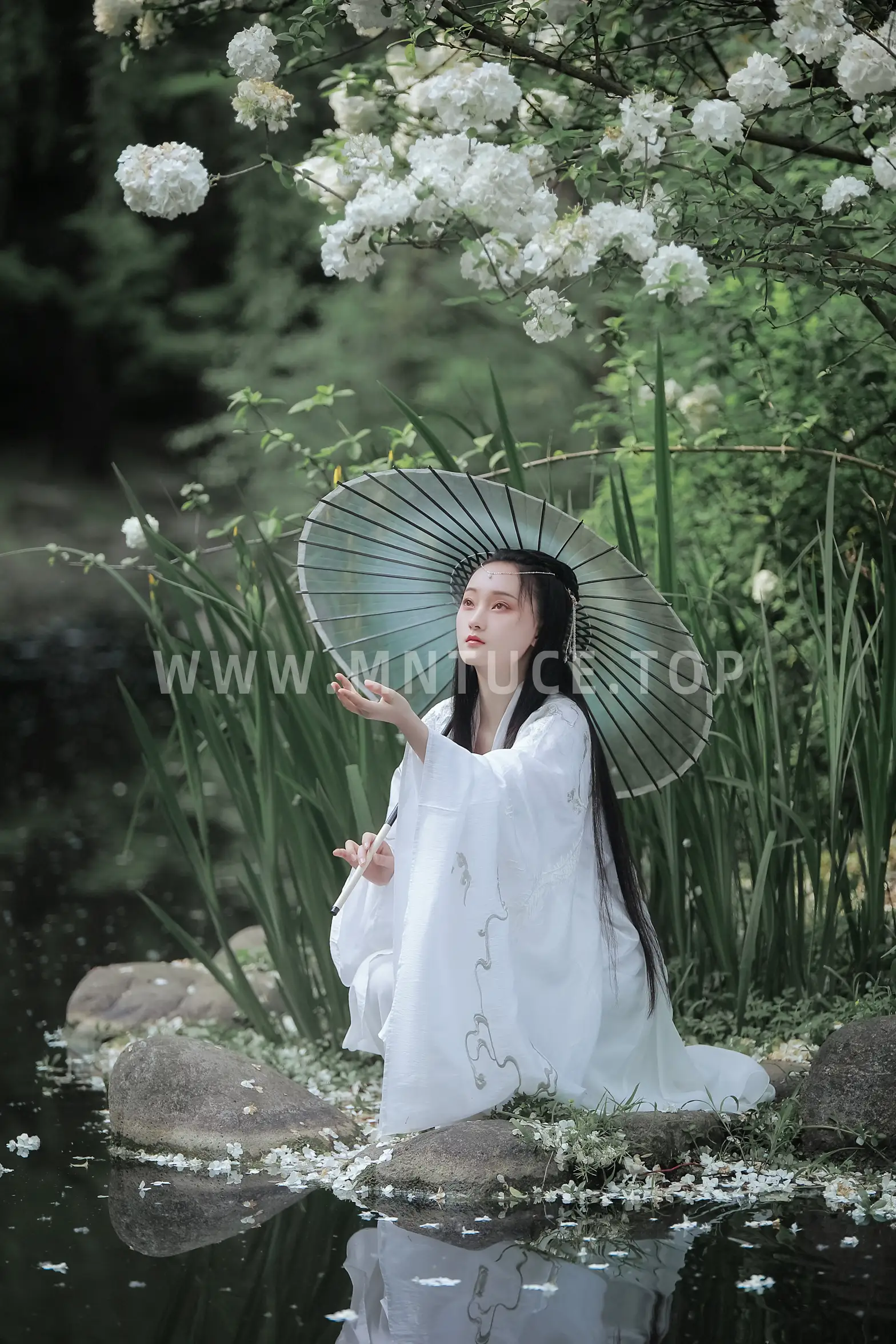 [艺图语] 2022.06.15 Vol.1187 – 琼花并貌 云之是小狐狸吖#[22P]-4