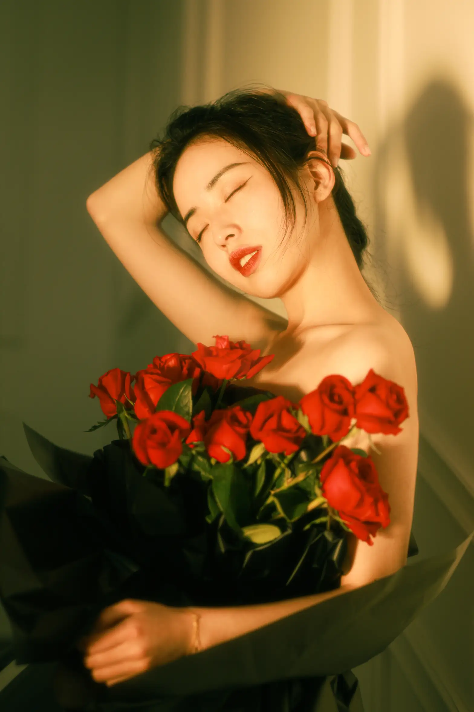 [艺图语] 2022.08.07 Vol.1644 – 红玫瑰 小朱#[34P]-4