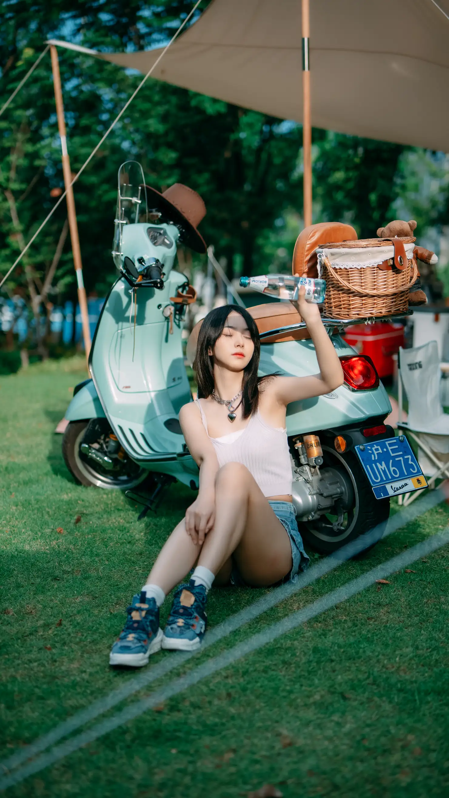 [艺图语] 2022.08.09 Vol.1664 – 夏天的白加黑 小可爱#[48P]-12