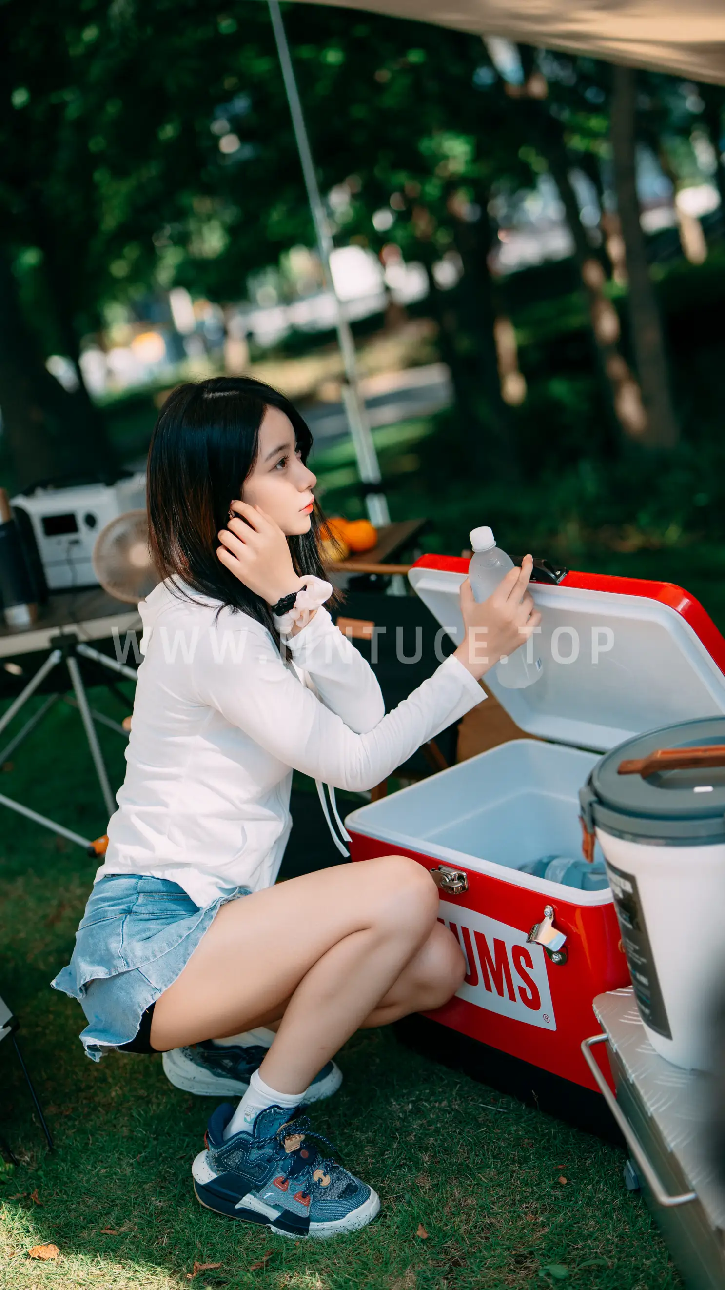 [艺图语] 2022.08.09 Vol.1664 – 夏天的白加黑 小可爱#[48P]-36