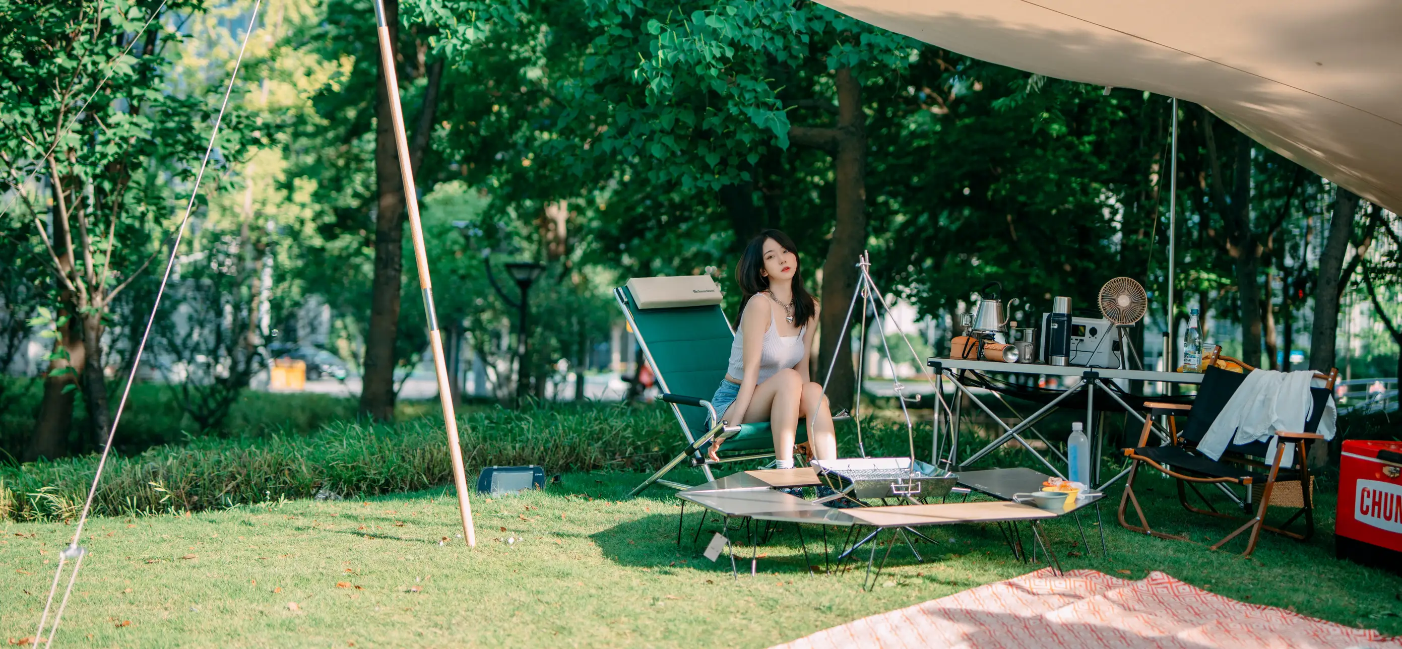 [艺图语] 2022.08.09 Vol.1664 – 夏天的白加黑 小可爱#[48P]-5
