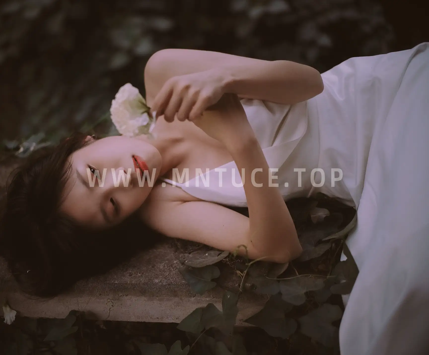 [艺图语] 2022.06.05 Vol.1086 – 花寂 Hanna#[21P]-14