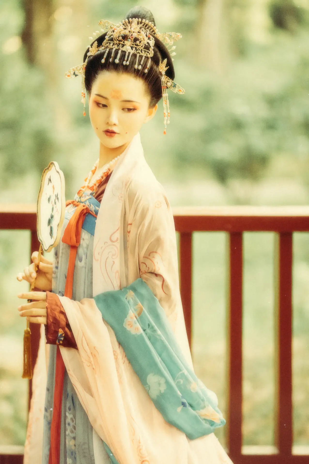 [艺图语] 2021.08.27 Vol.182 – 花想容 媛媛#[27P]-12