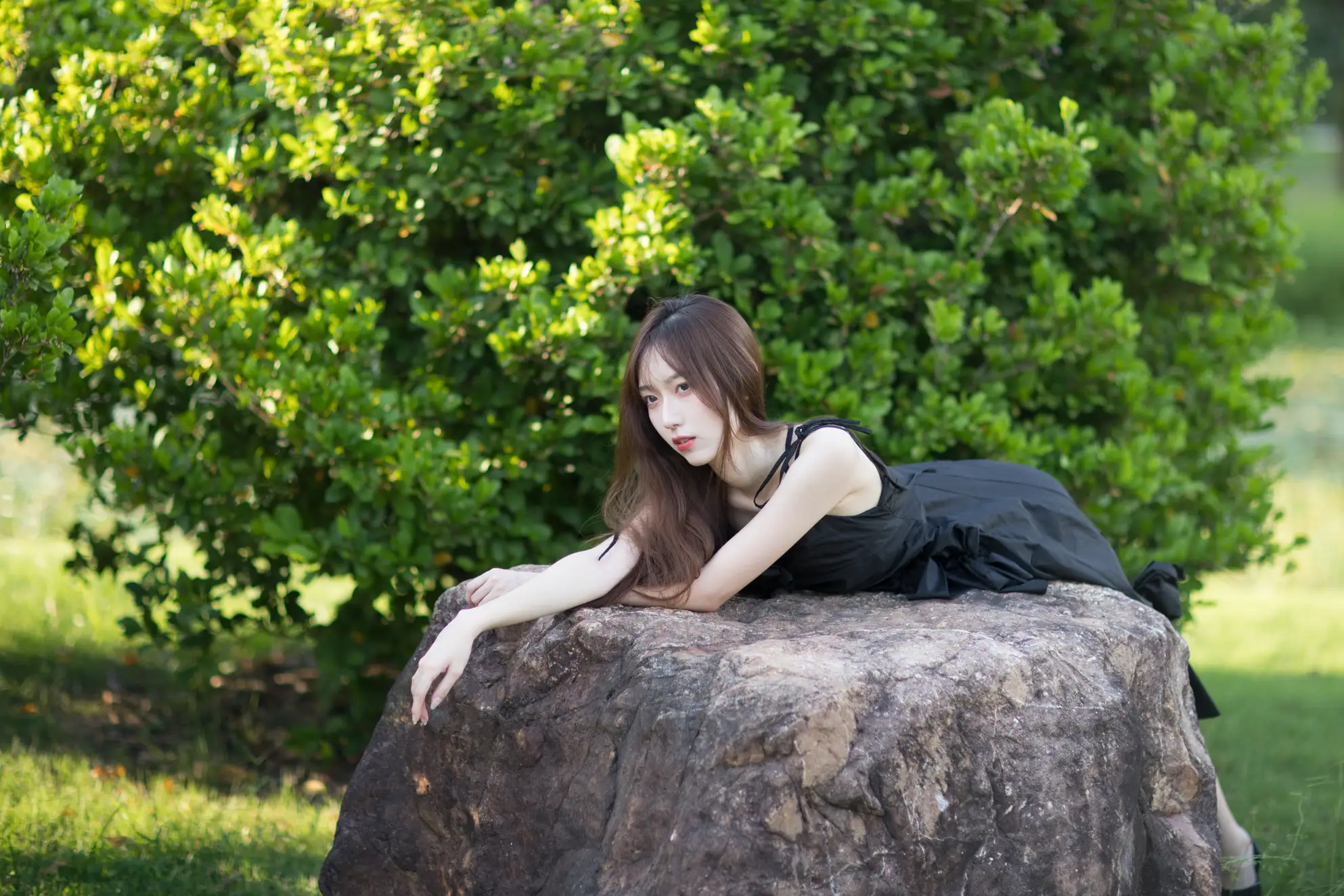 [艺图语] 2021.11.10 Vol.435 – 微风起，心已动 KK#[25P]-15