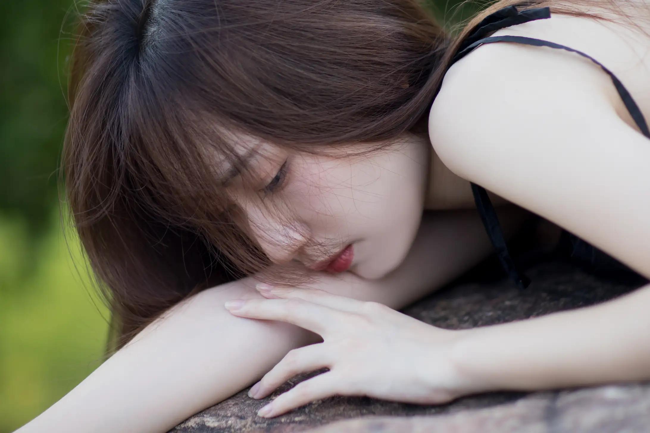 [艺图语] 2021.11.10 Vol.435 – 微风起，心已动 KK#[25P]-17