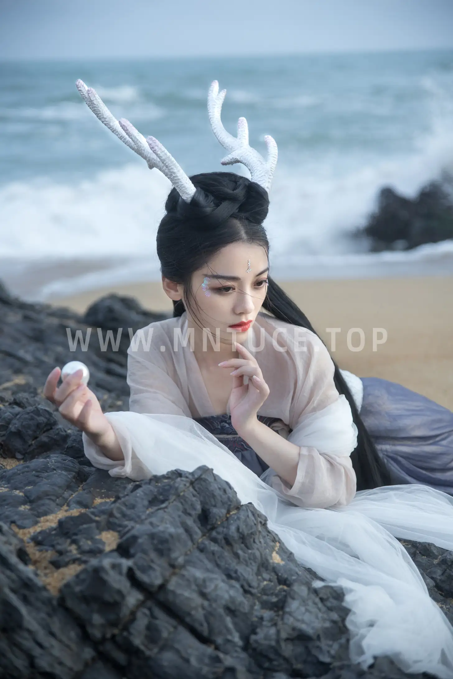 2022.05.17 Vol.0909 – 龙女 14